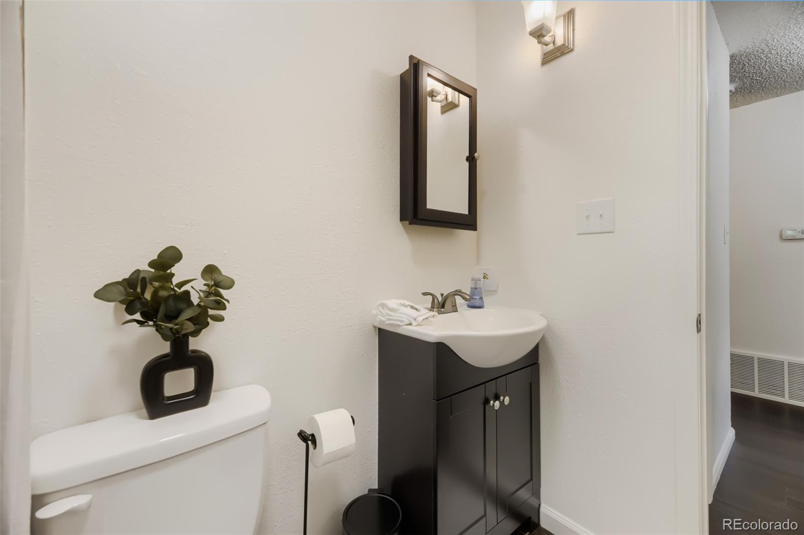 MLS Image #22 for 5691 w 35th avenue,denver, Colorado