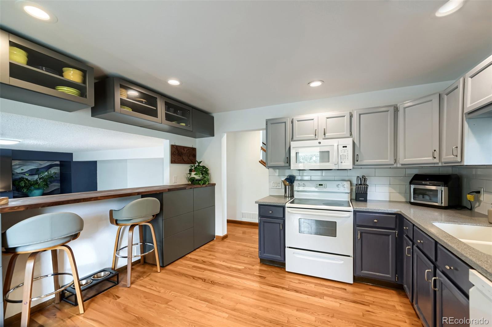 MLS Image #5 for 11734 w 85th avenue,arvada, Colorado