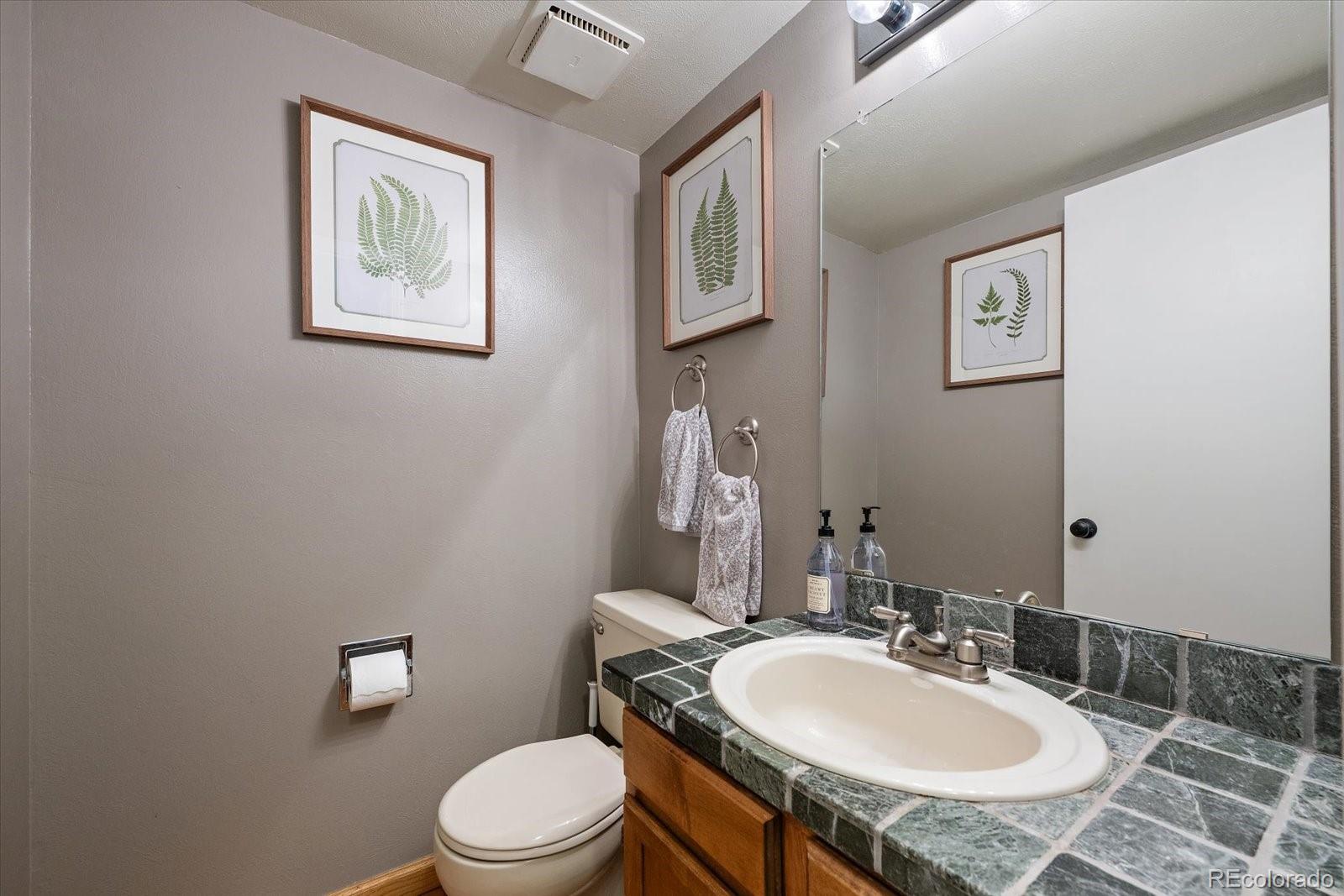 MLS Image #12 for 7921 s cedar street,littleton, Colorado