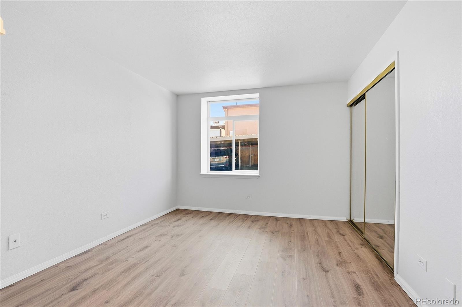 MLS Image #13 for 3436 s locust street,denver, Colorado