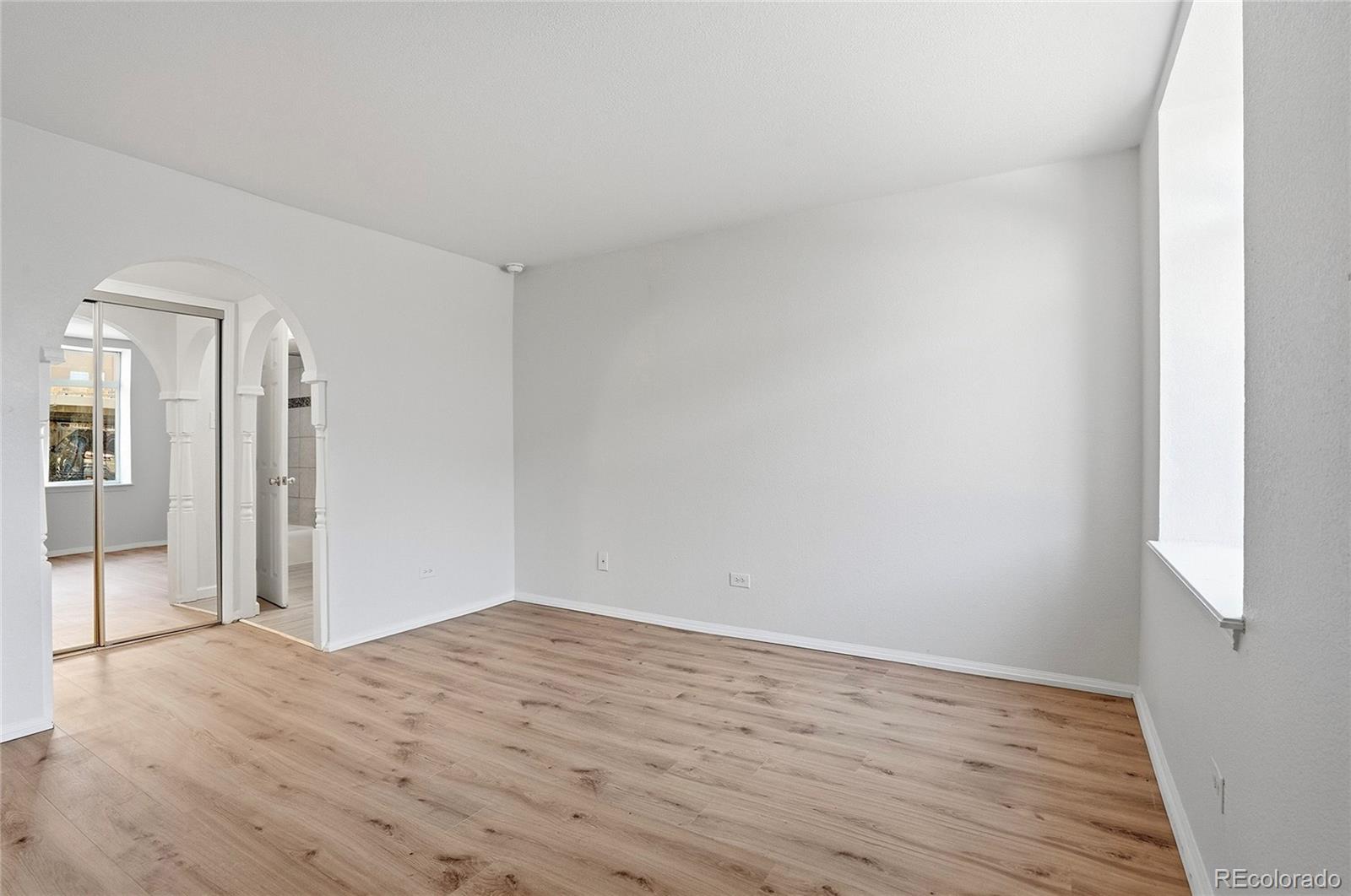 MLS Image #14 for 3436 s locust street,denver, Colorado