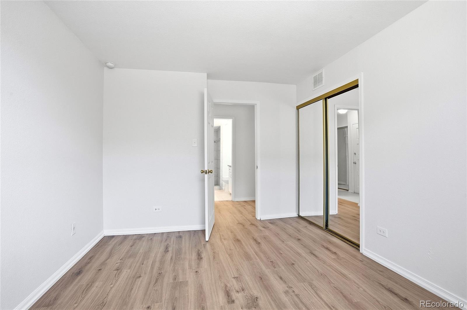 MLS Image #19 for 3436 s locust street,denver, Colorado