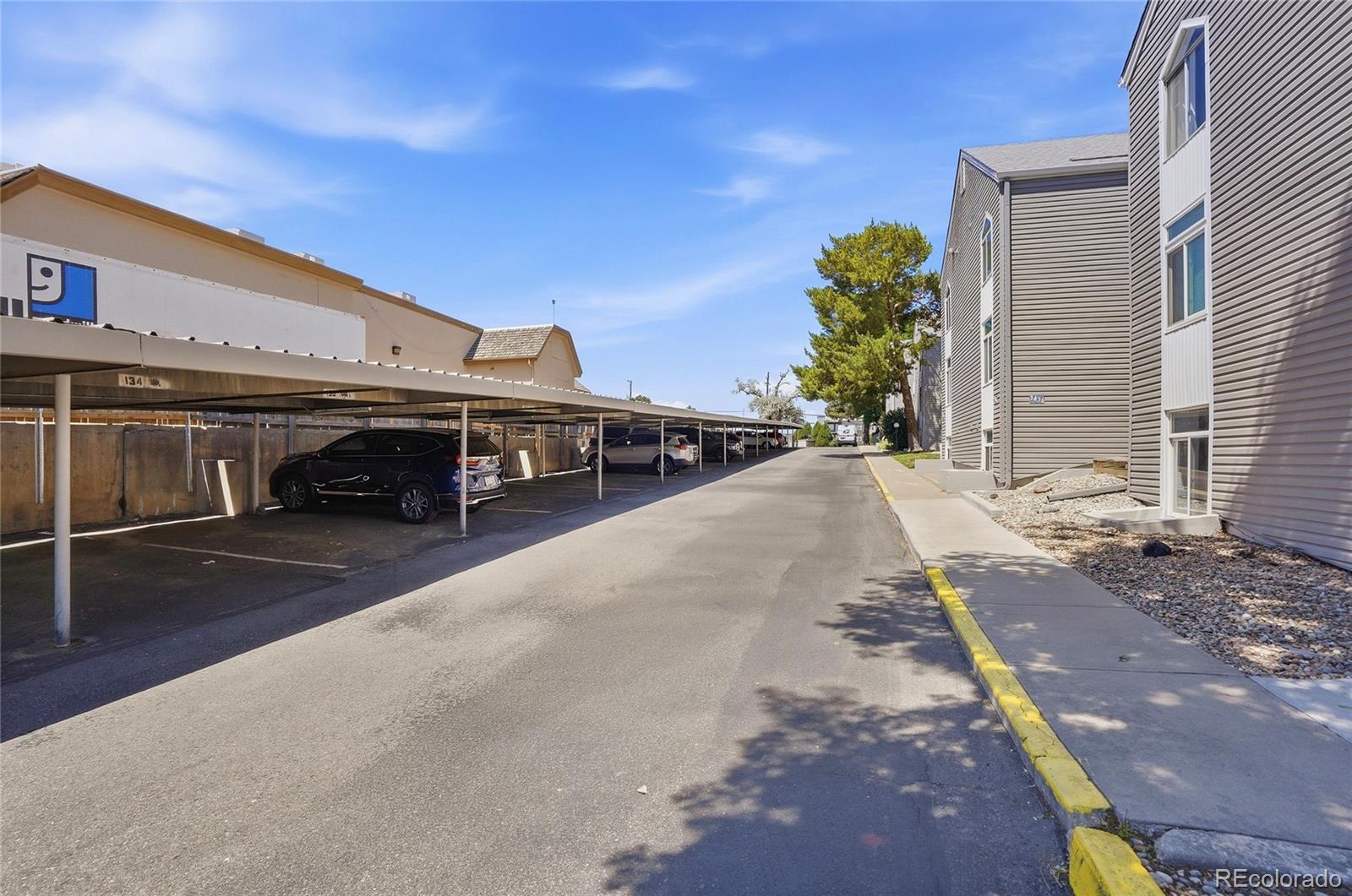 MLS Image #30 for 3436 s locust street,denver, Colorado