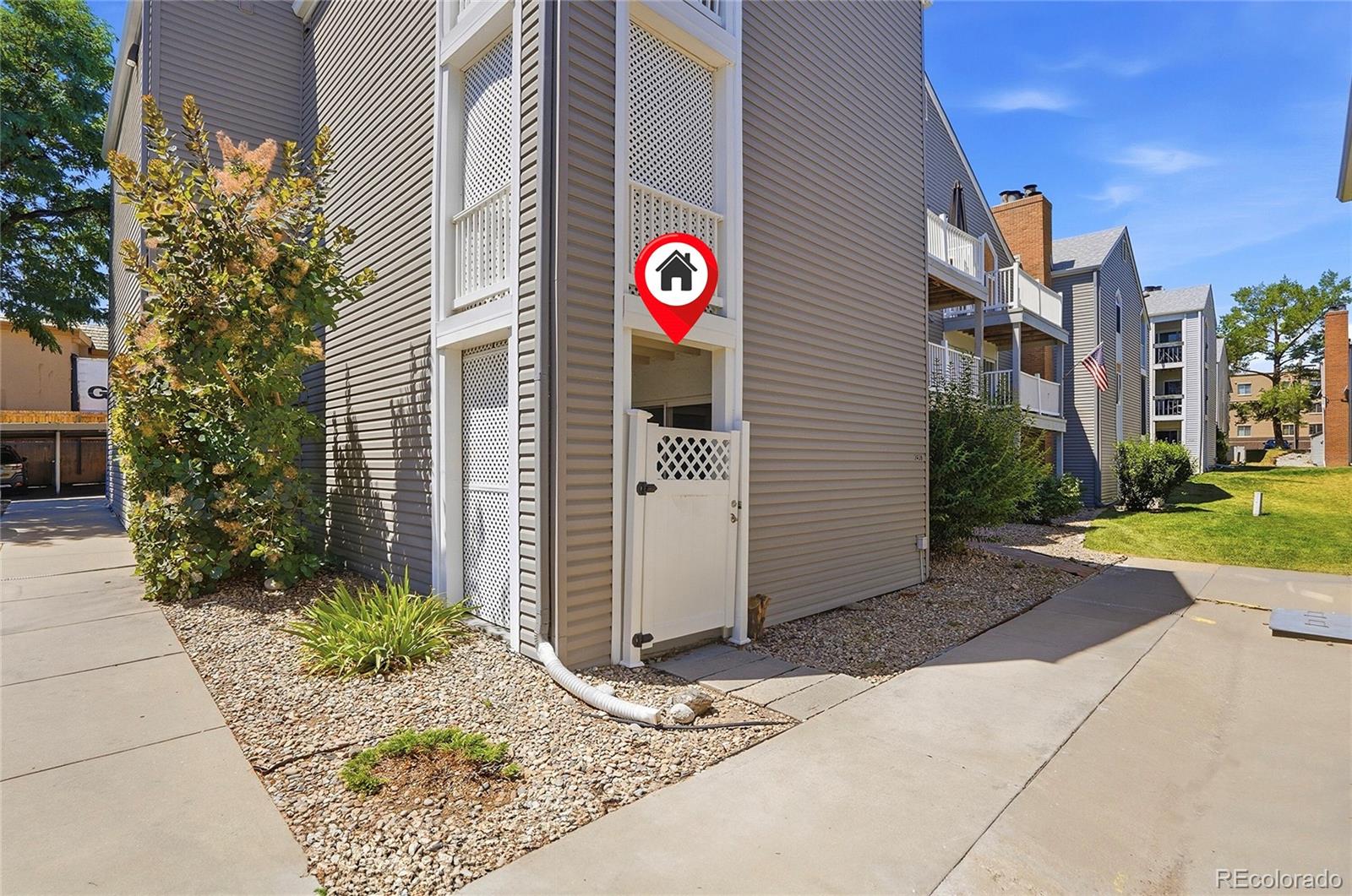 MLS Image #42 for 3436 s locust street,denver, Colorado