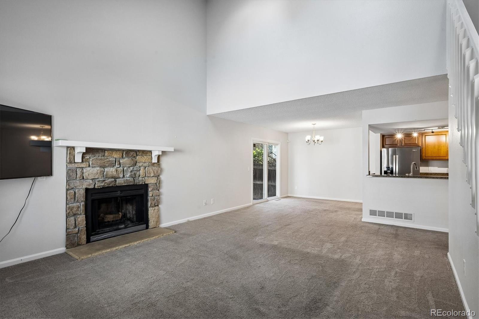 MLS Image #2 for 11601 e cornell circle,aurora, Colorado