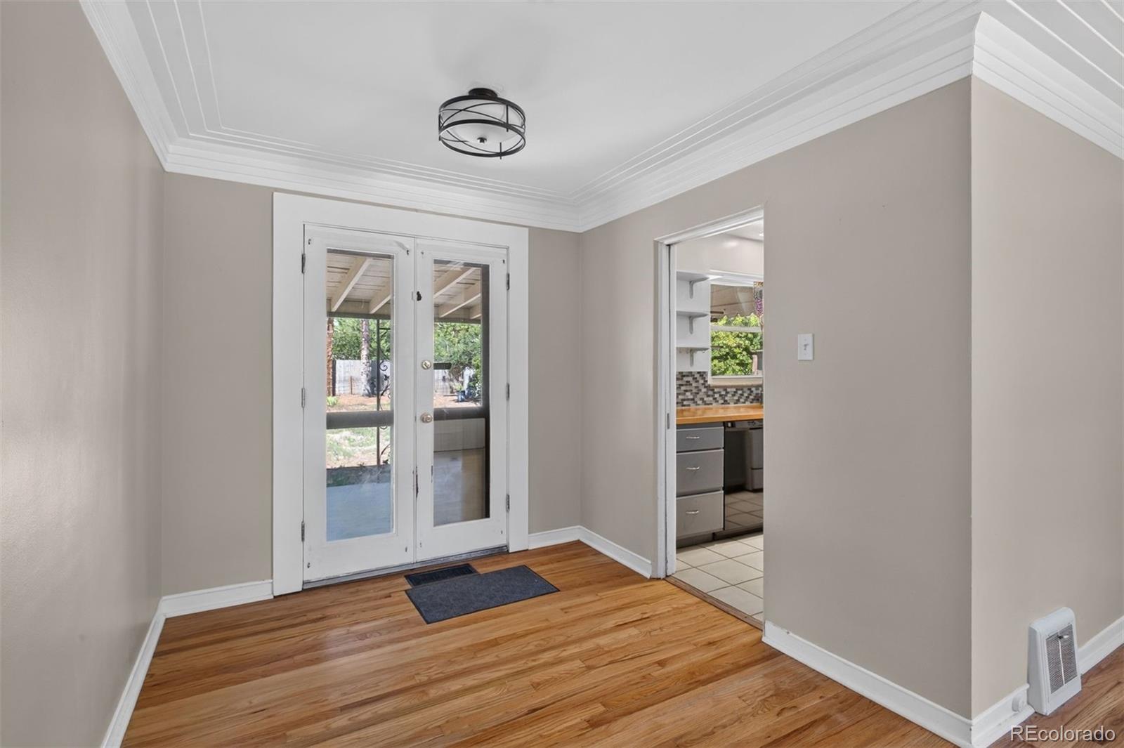 MLS Image #5 for 1211  jasmine street,denver, Colorado