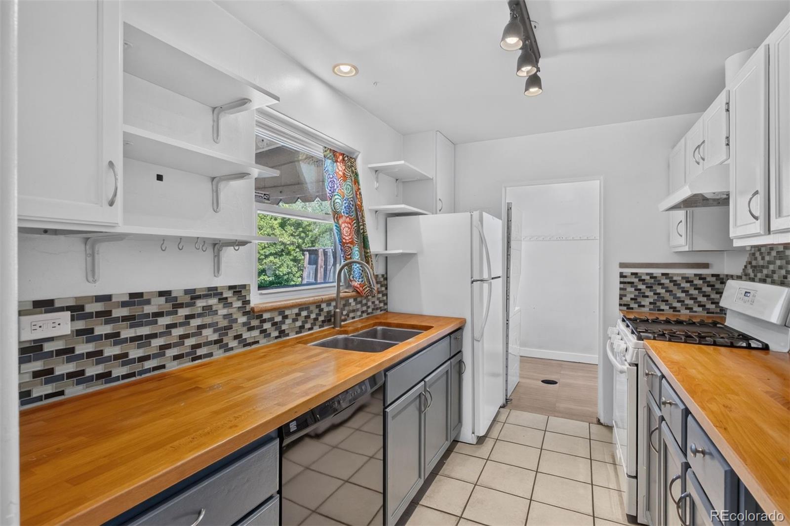 MLS Image #6 for 1211  jasmine street,denver, Colorado