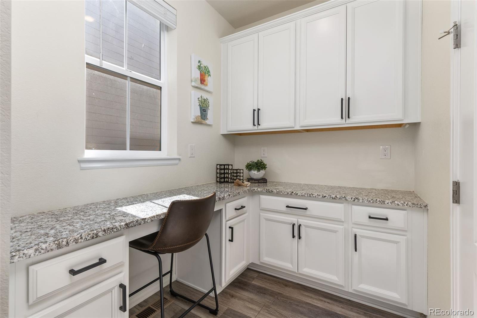 MLS Image #11 for 26265 e canal place,aurora, Colorado