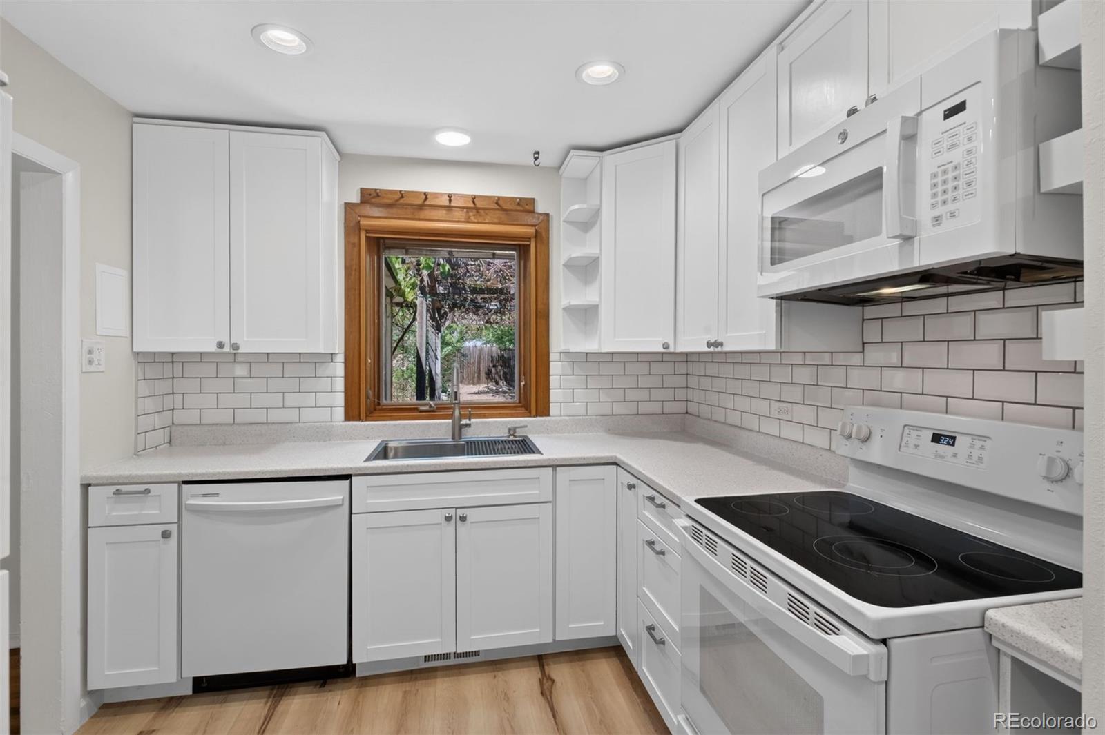 MLS Image #6 for 1219  jasmine street,denver, Colorado