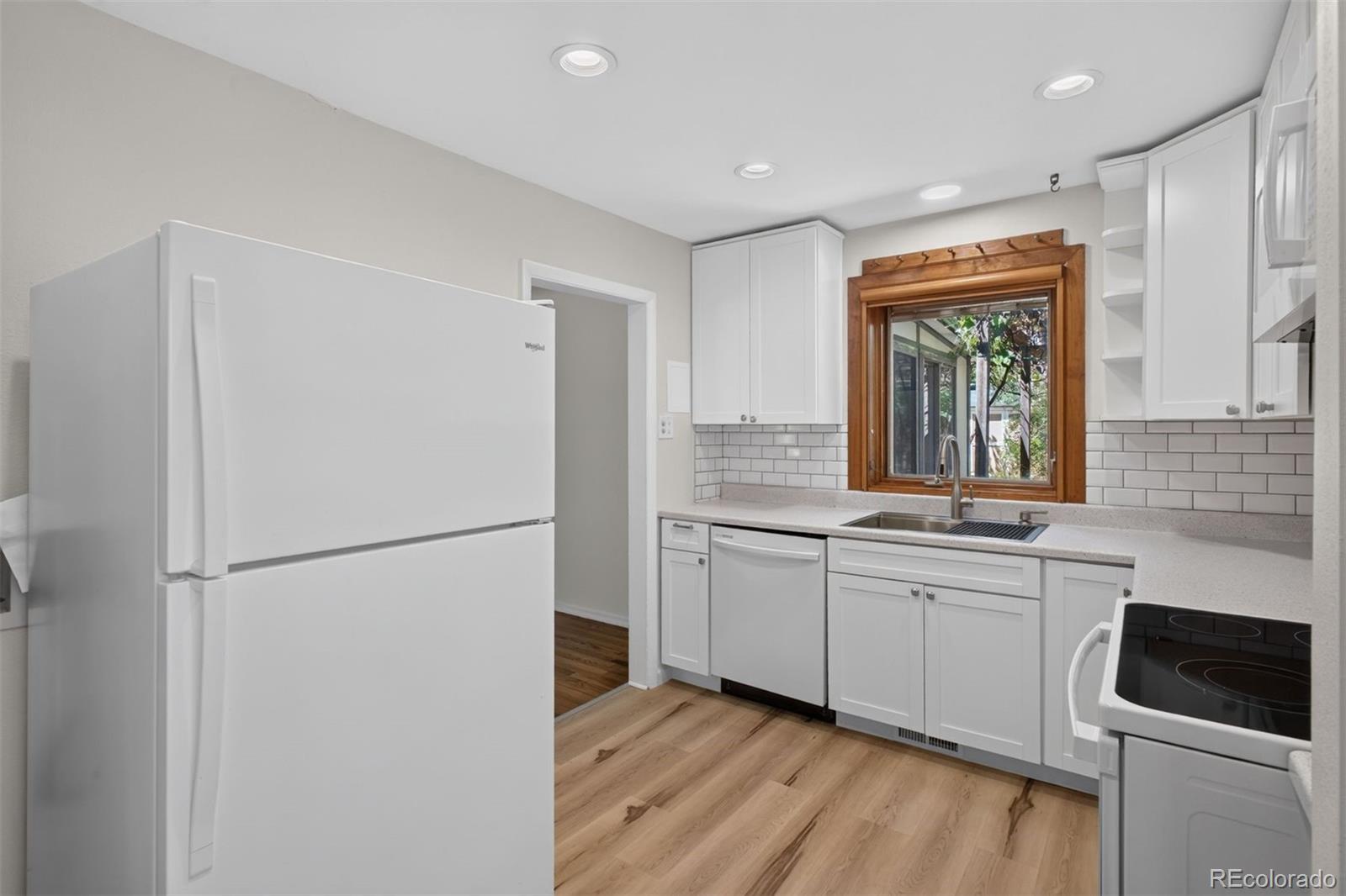MLS Image #7 for 1219  jasmine street,denver, Colorado