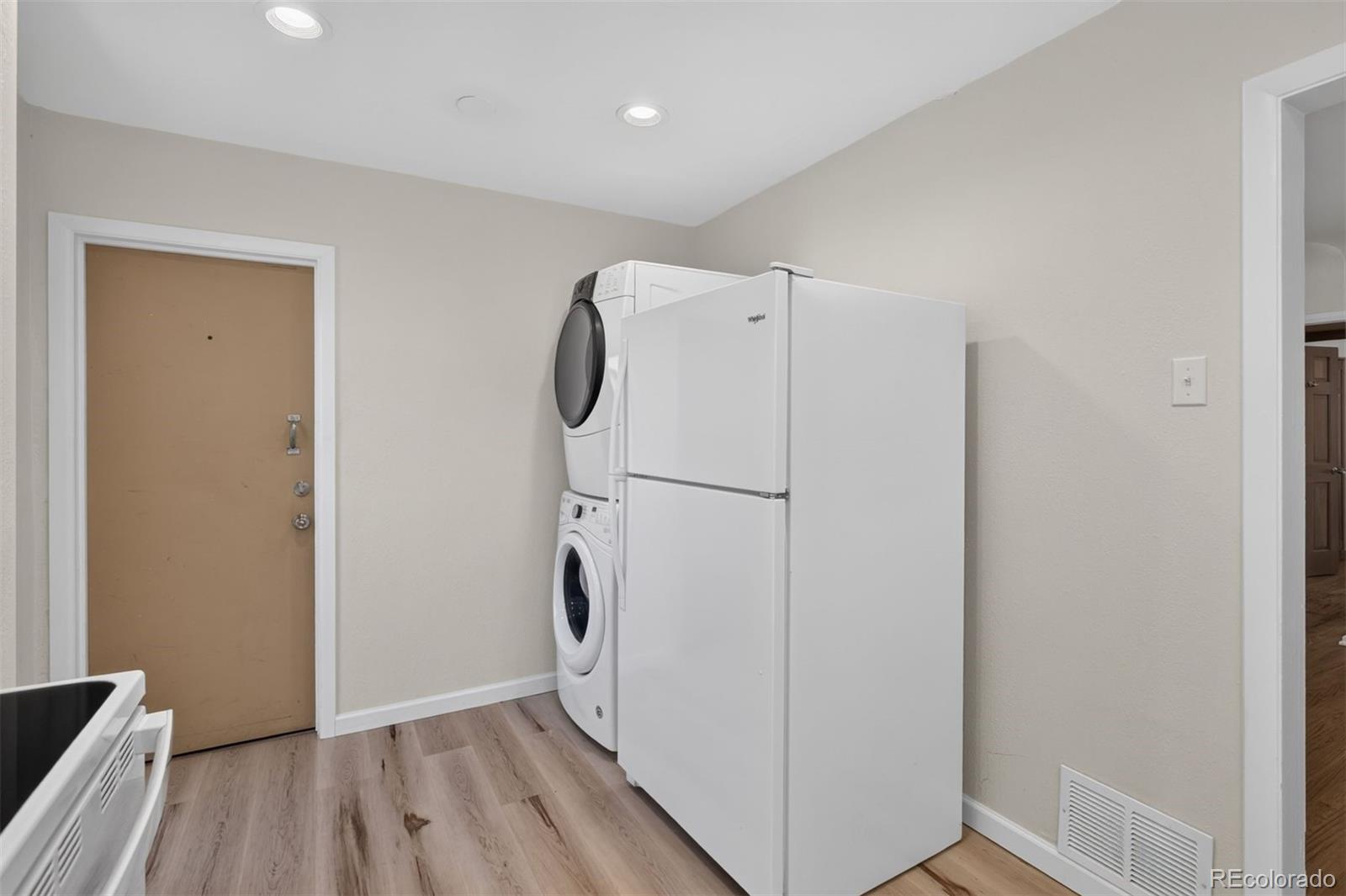 MLS Image #8 for 1219  jasmine street,denver, Colorado