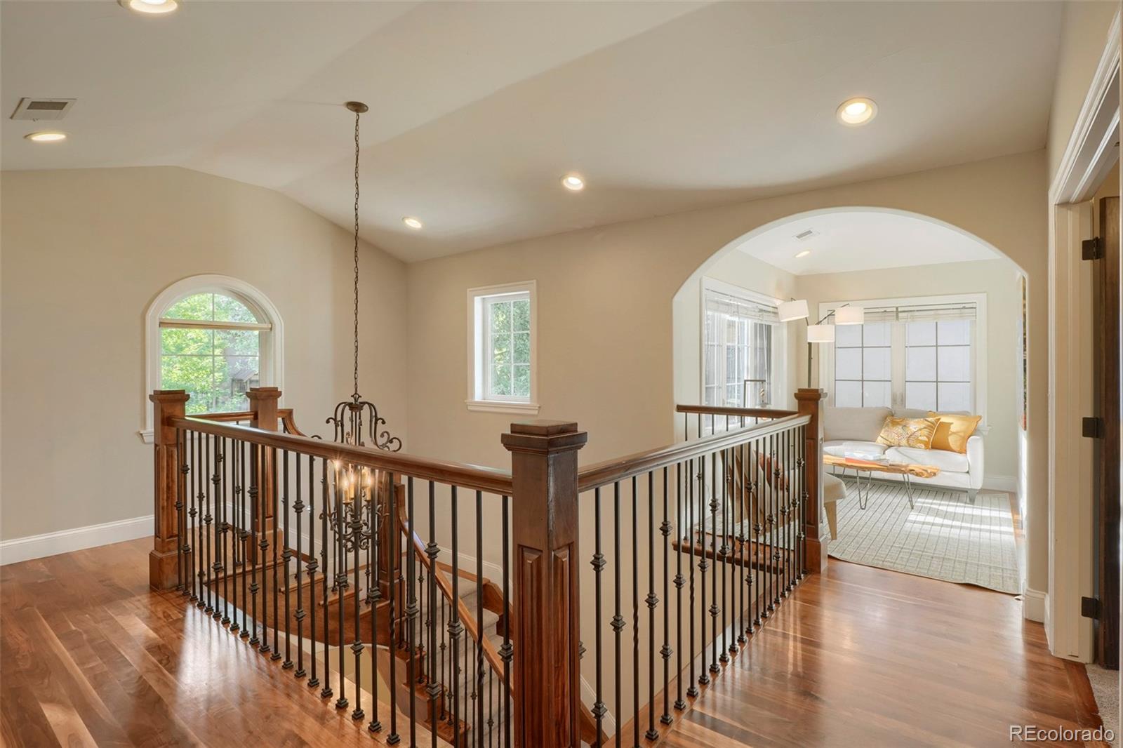 MLS Image #10 for 1317 s saint paul street,denver, Colorado