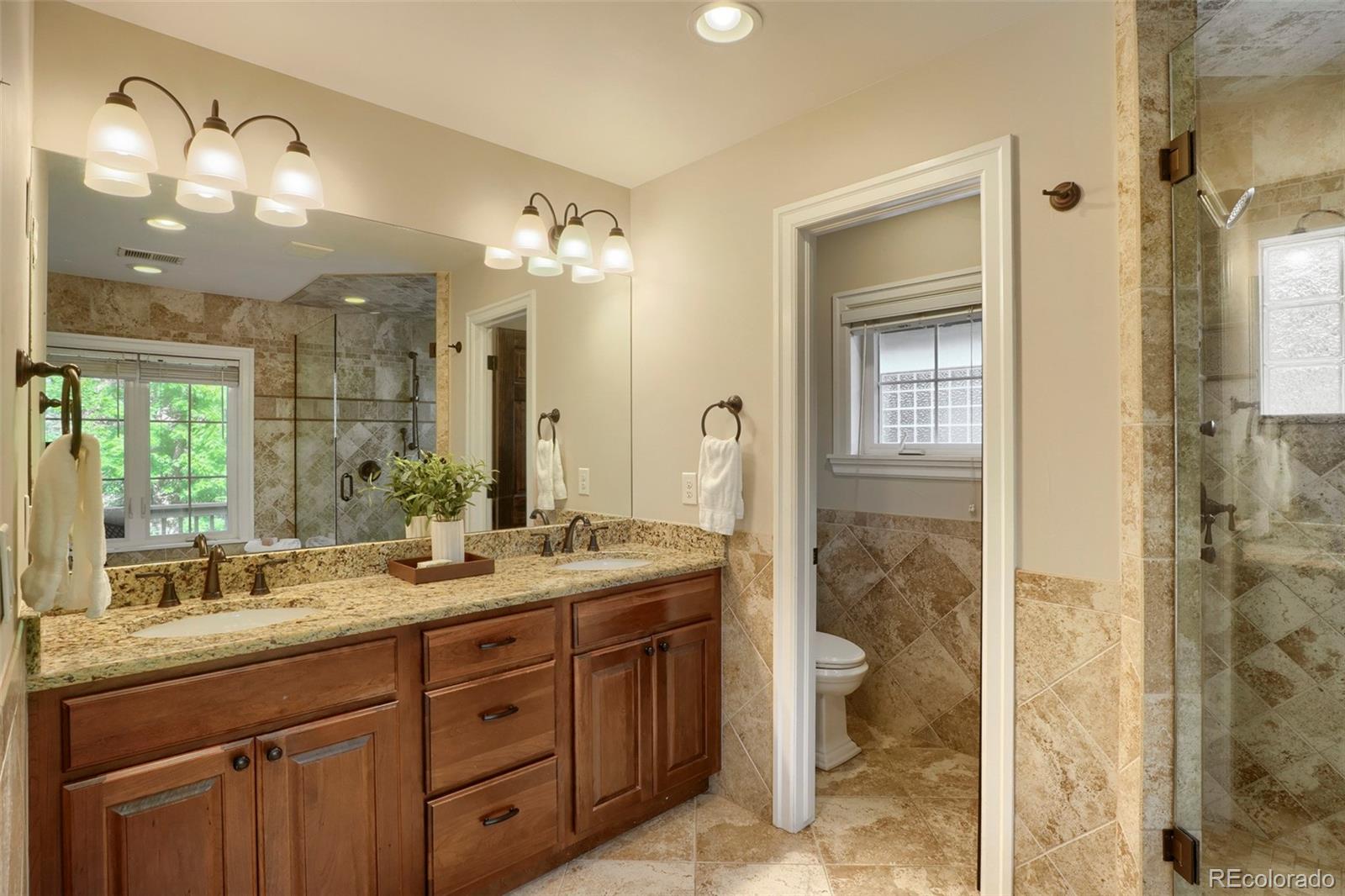 MLS Image #14 for 1317 s saint paul street,denver, Colorado