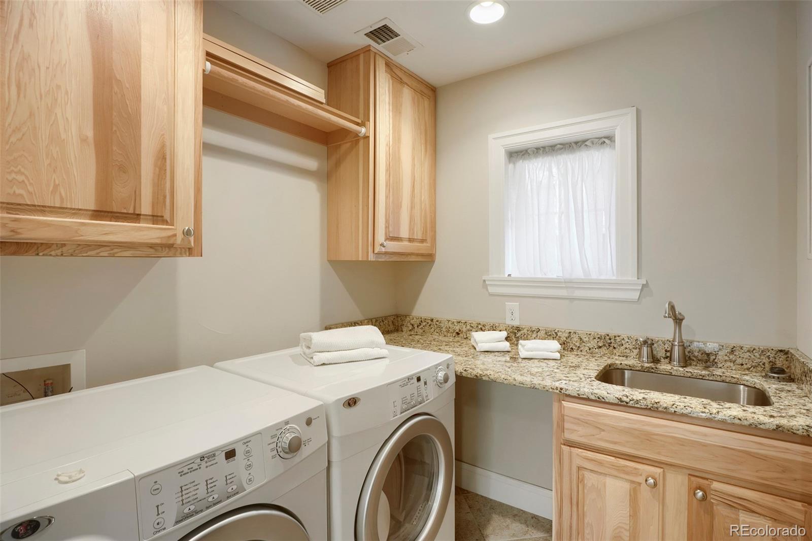MLS Image #16 for 1317 s saint paul street,denver, Colorado