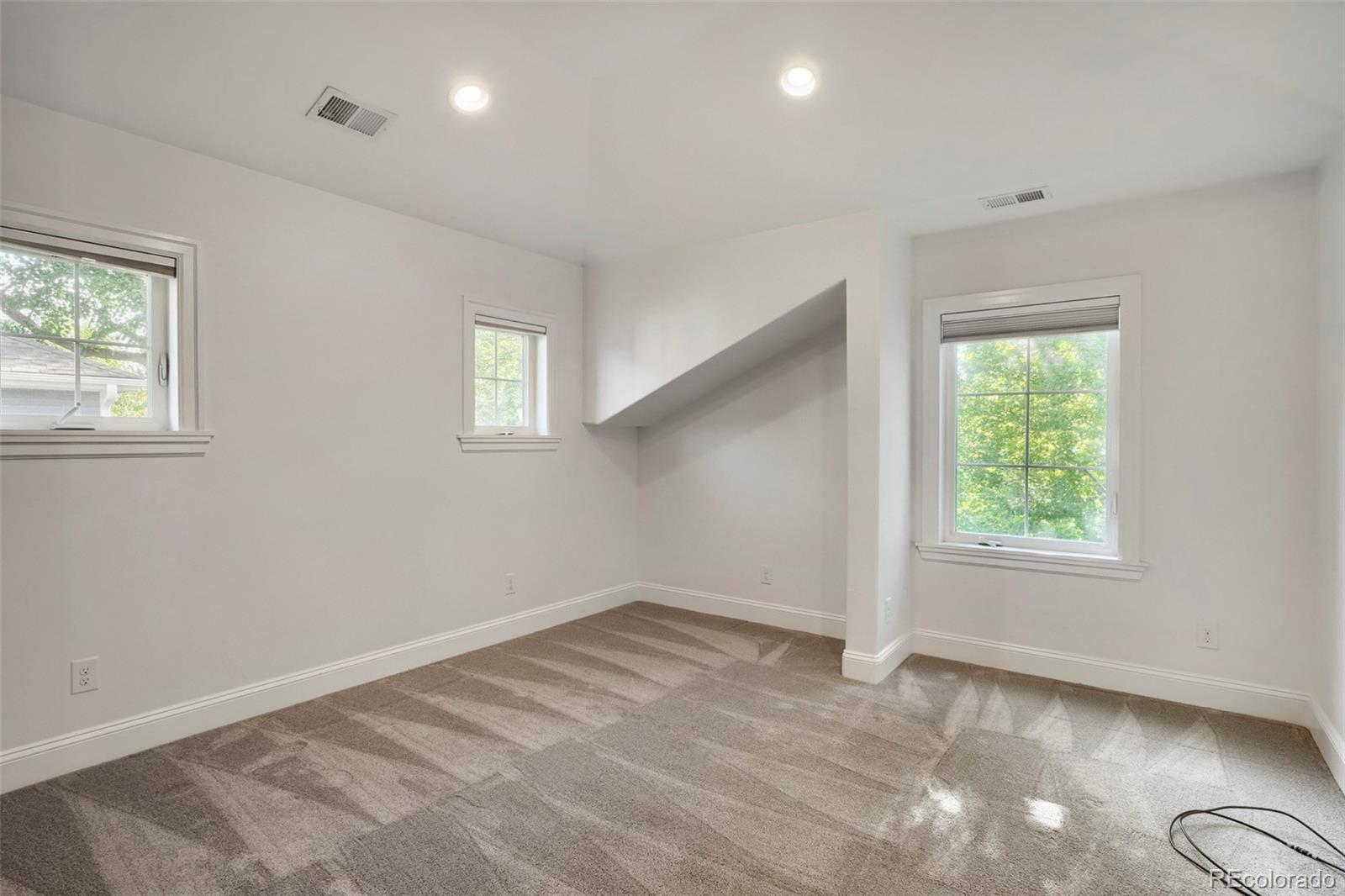 MLS Image #17 for 1317 s saint paul street,denver, Colorado