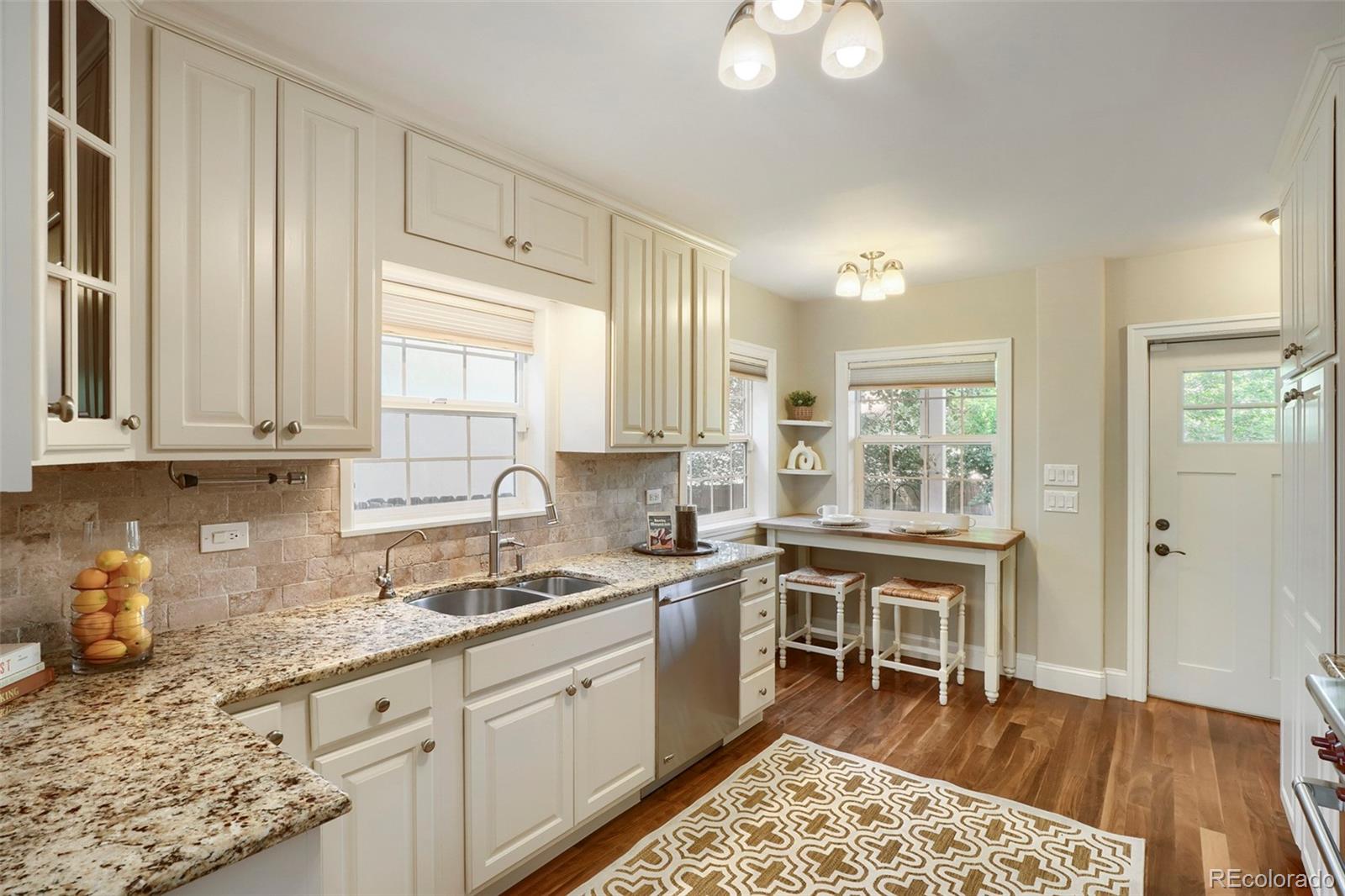 MLS Image #4 for 1317 s saint paul street,denver, Colorado