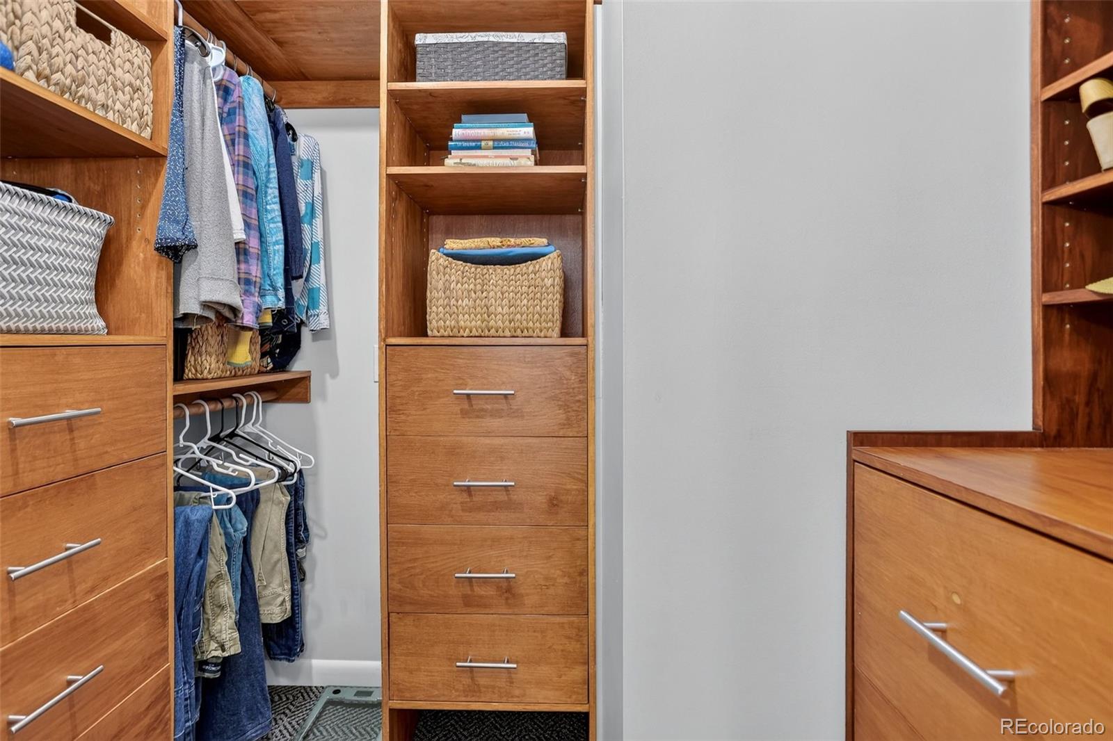 MLS Image #18 for 2140 e columbia place,denver, Colorado