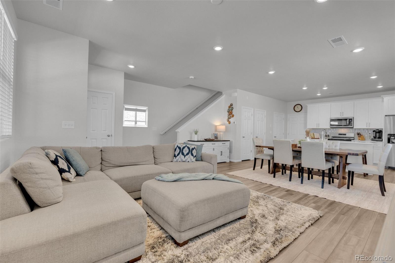 MLS Image #7 for 22150 e 8th avenue,aurora, Colorado