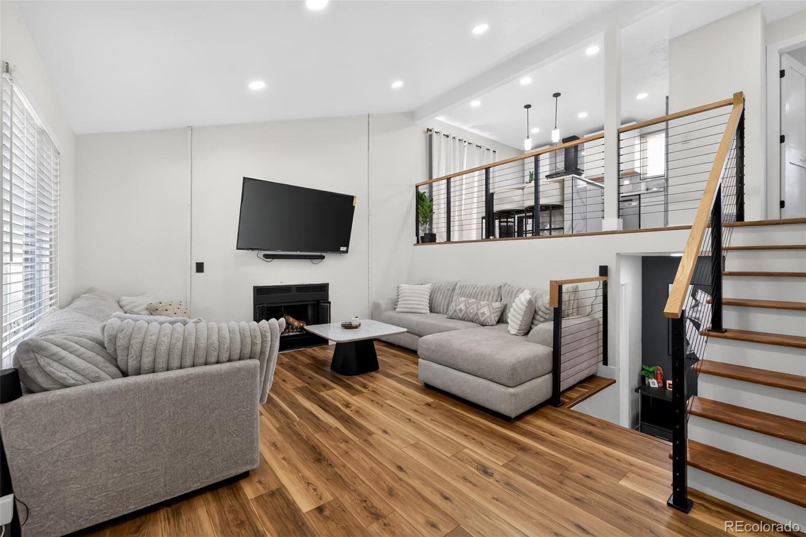 MLS Image #5 for 17990 e cornell drive,aurora, Colorado