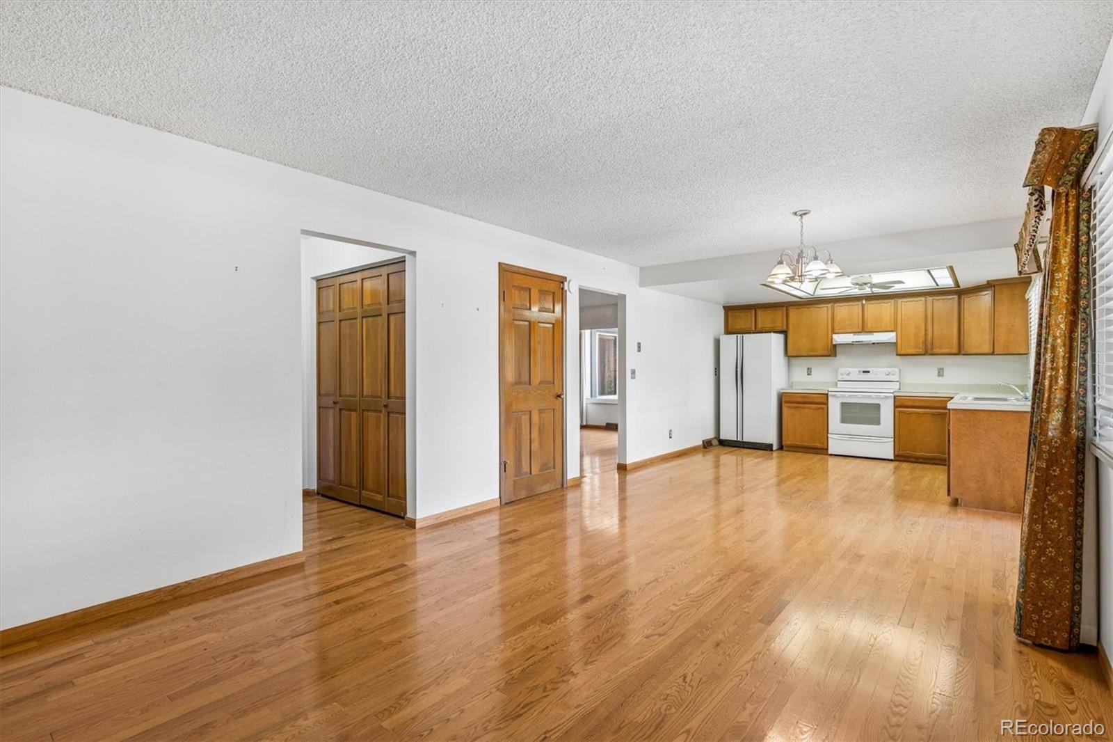 MLS Image #11 for 12182 e amherst circle,aurora, Colorado