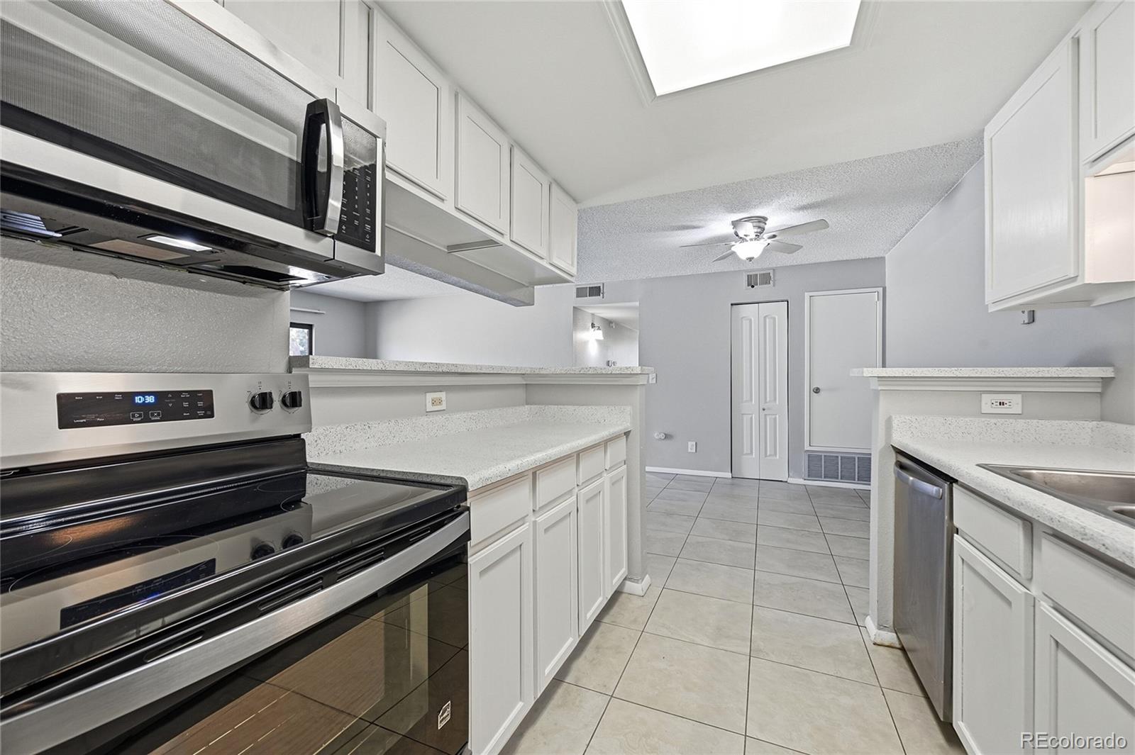 MLS Image #2 for 18034 e ohio avenue,aurora, Colorado