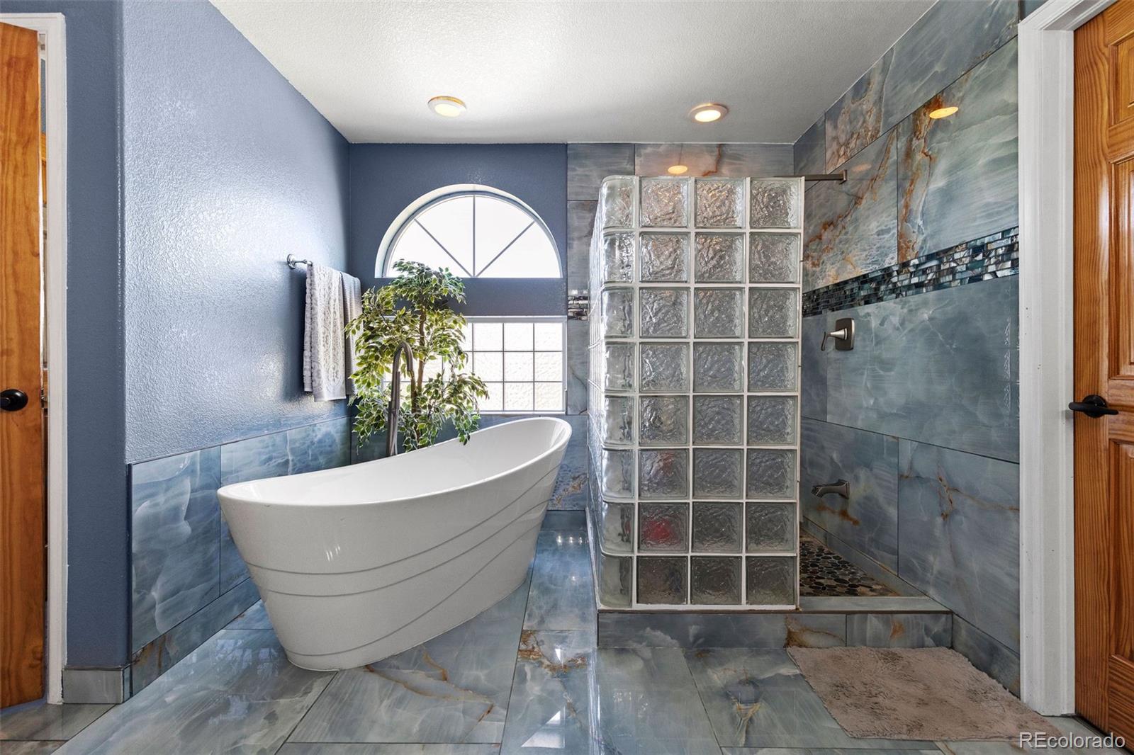 MLS Image #20 for 6491 s ouray street,aurora, Colorado