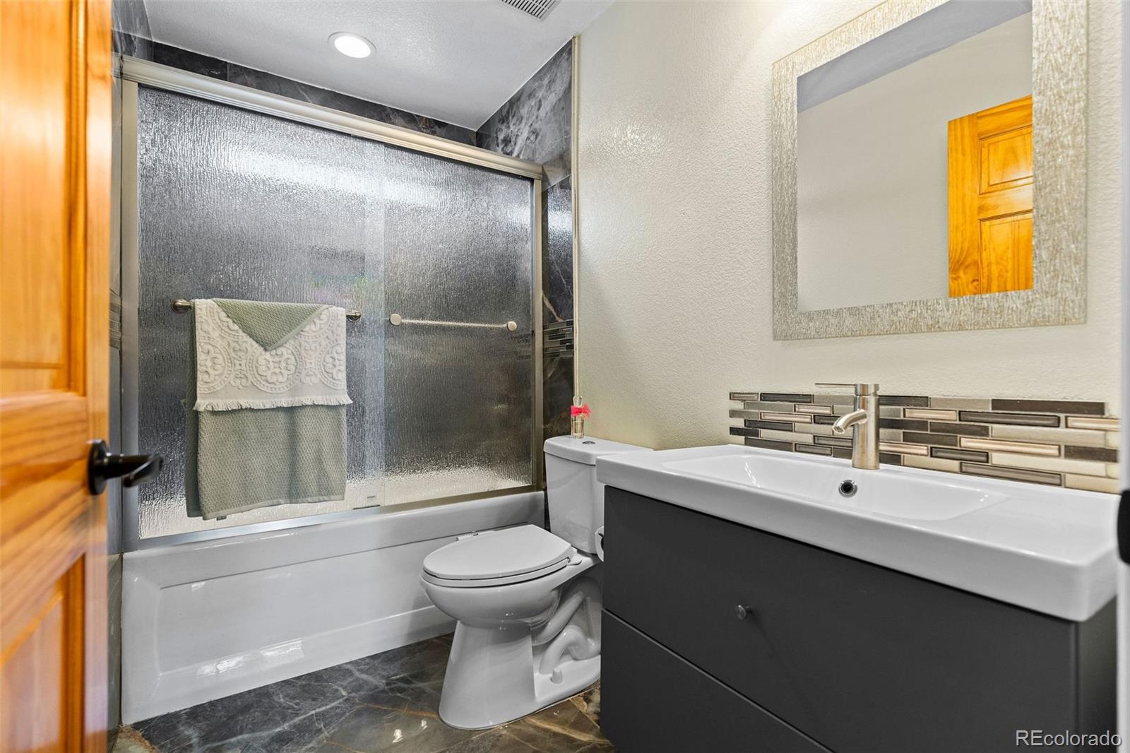 MLS Image #24 for 6491 s ouray street,aurora, Colorado