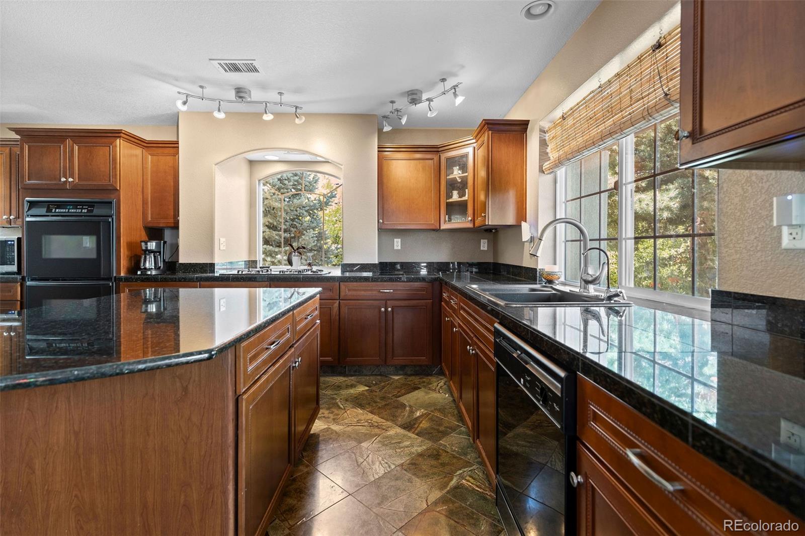 MLS Image #5 for 6491 s ouray street,aurora, Colorado