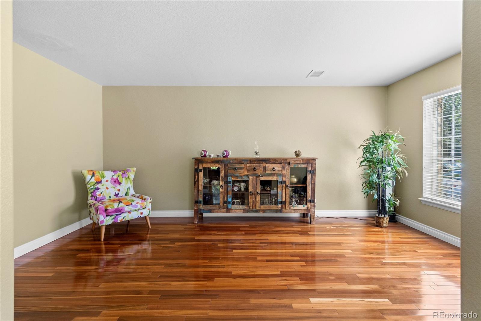 MLS Image #6 for 6491 s ouray street,aurora, Colorado