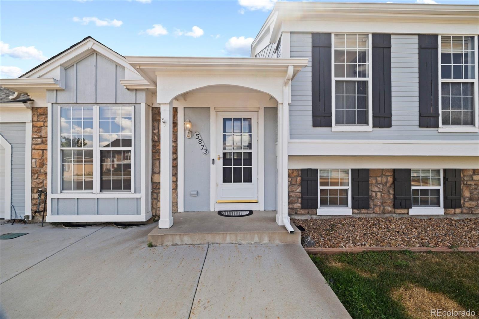MLS Image #3 for 5873 s nepal street,aurora, Colorado