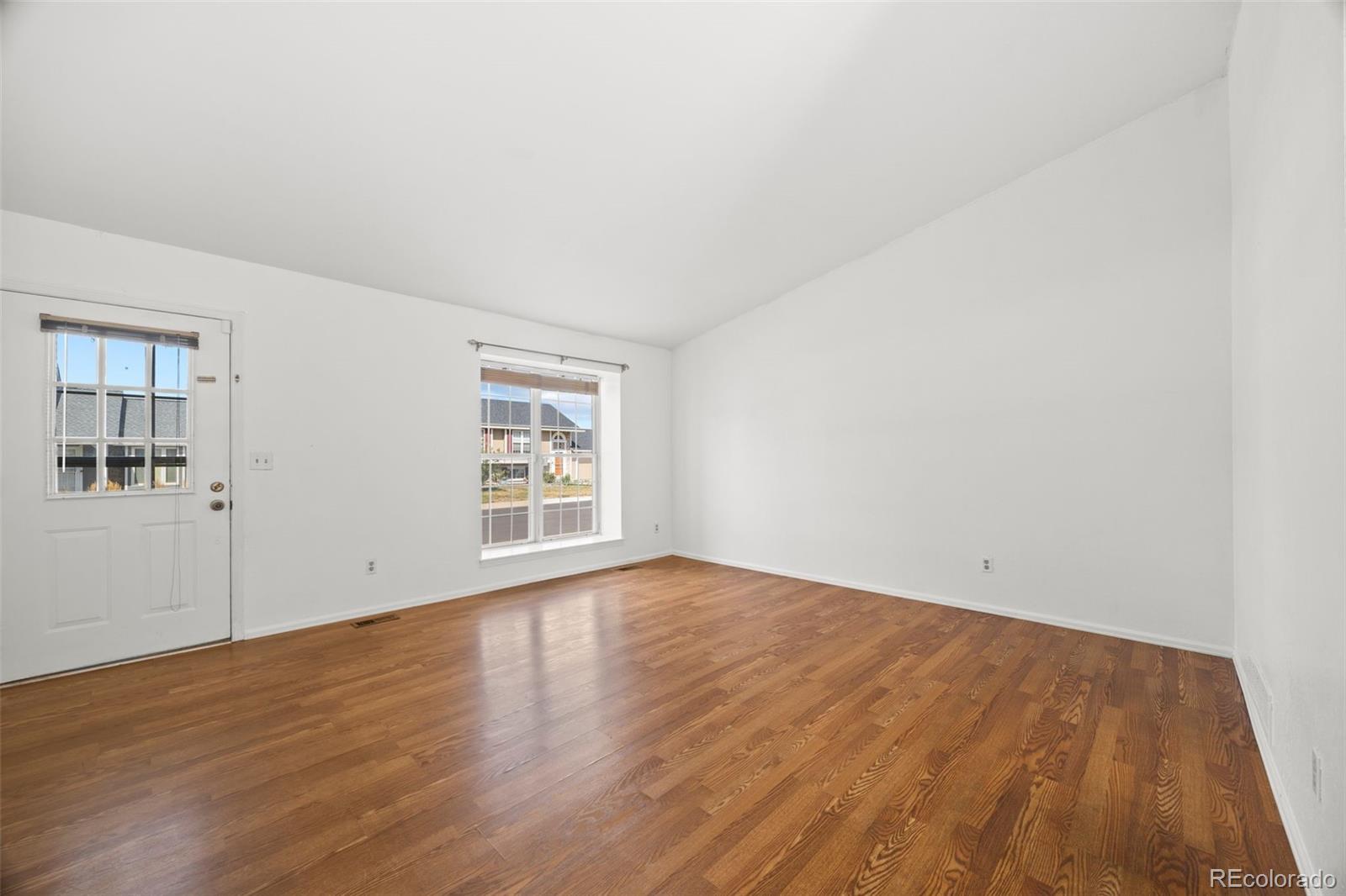 MLS Image #8 for 5873 s nepal street,aurora, Colorado