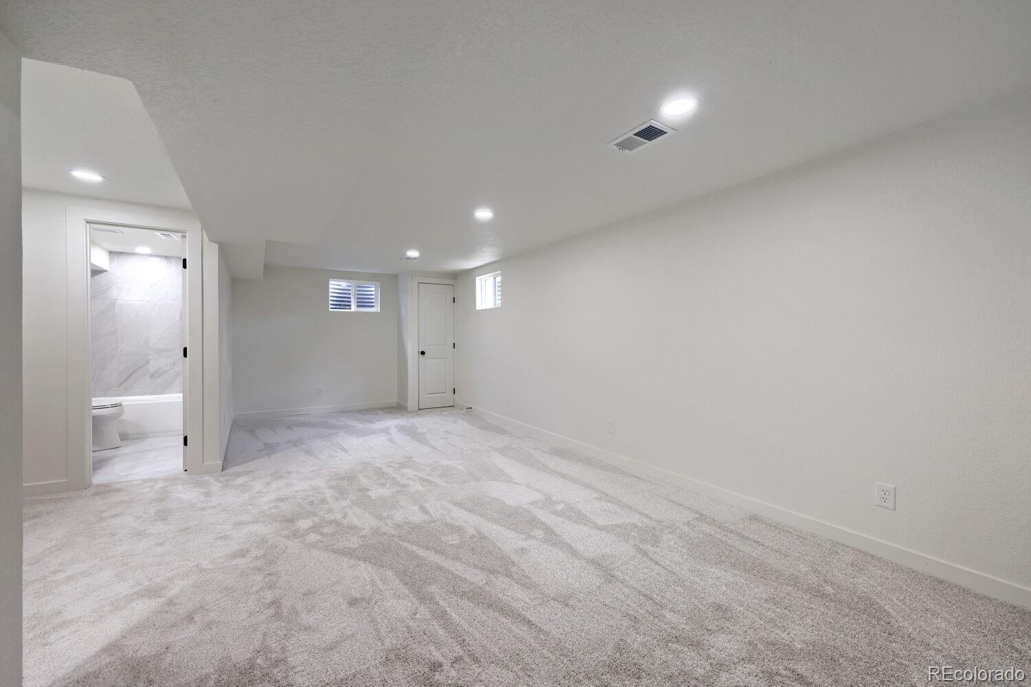 MLS Image #13 for 6152 w 68th avenue,arvada, Colorado