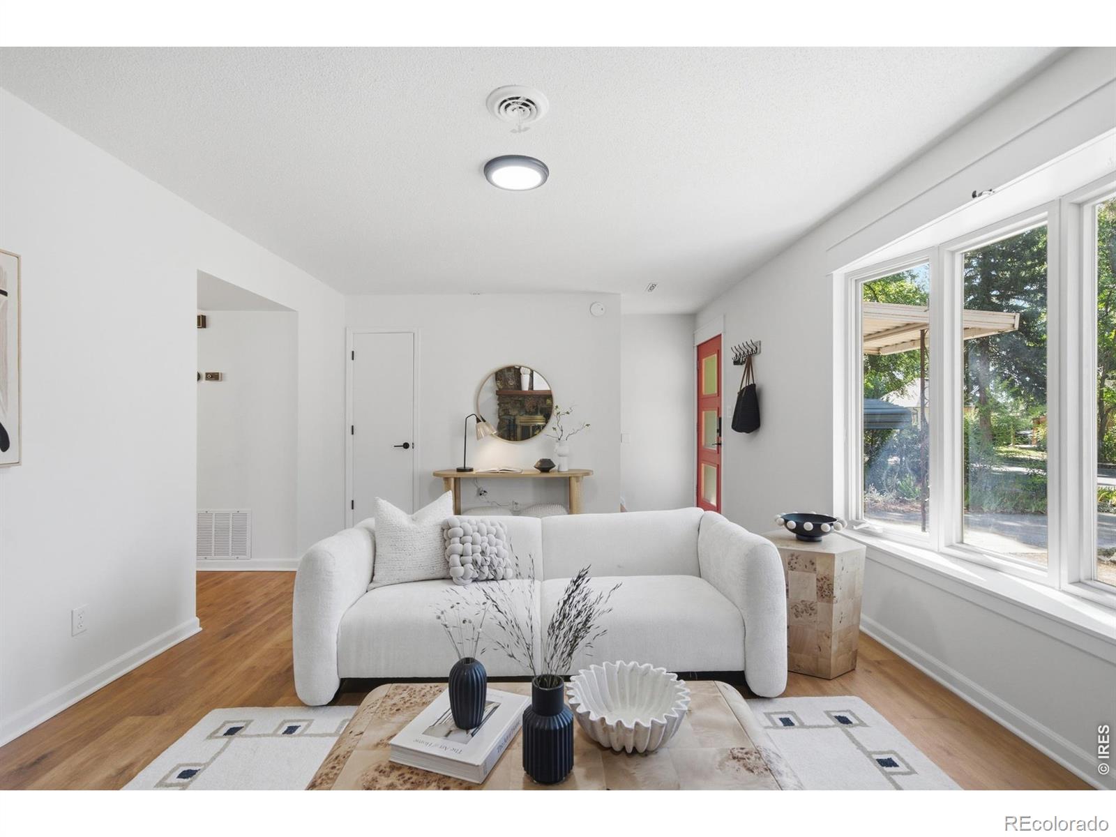 MLS Image #6 for 545 e 11th street,loveland, Colorado