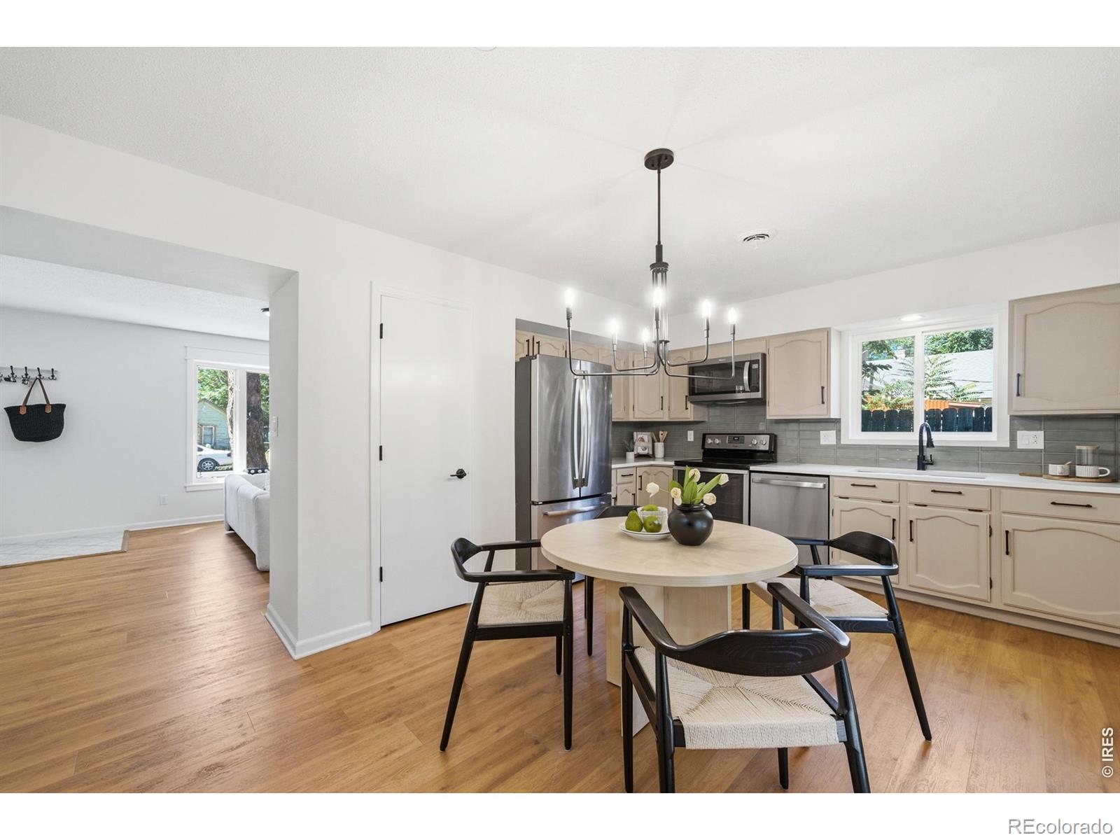 MLS Image #7 for 545 e 11th street,loveland, Colorado