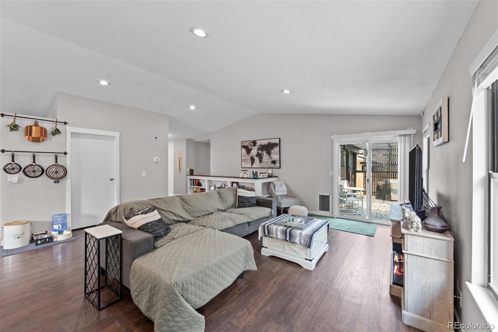 MLS Image #5 for 858  hubbell drive,colorado springs, Colorado