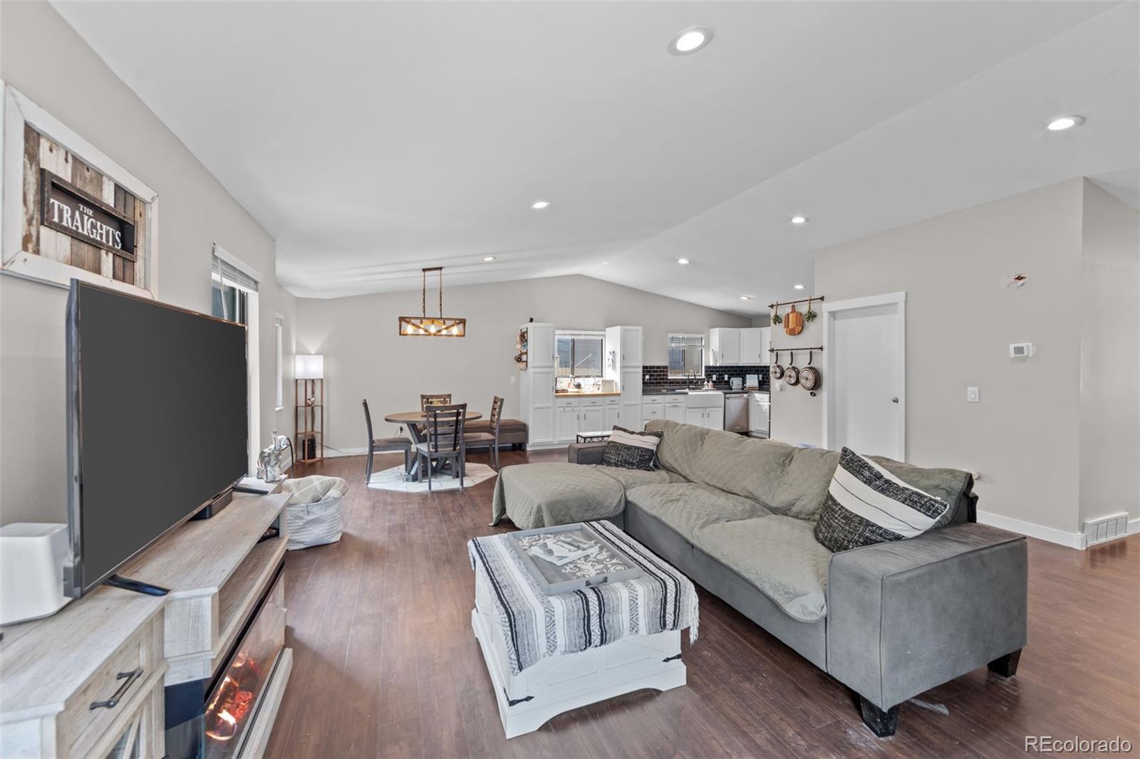 MLS Image #6 for 858  hubbell drive,colorado springs, Colorado