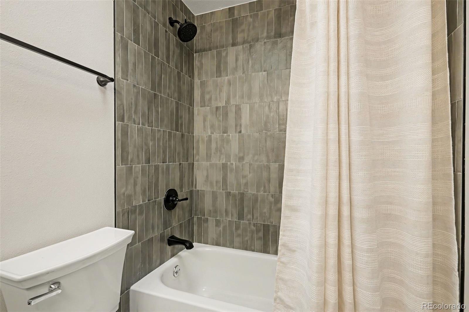 MLS Image #21 for 2065 s rifle street,aurora, Colorado