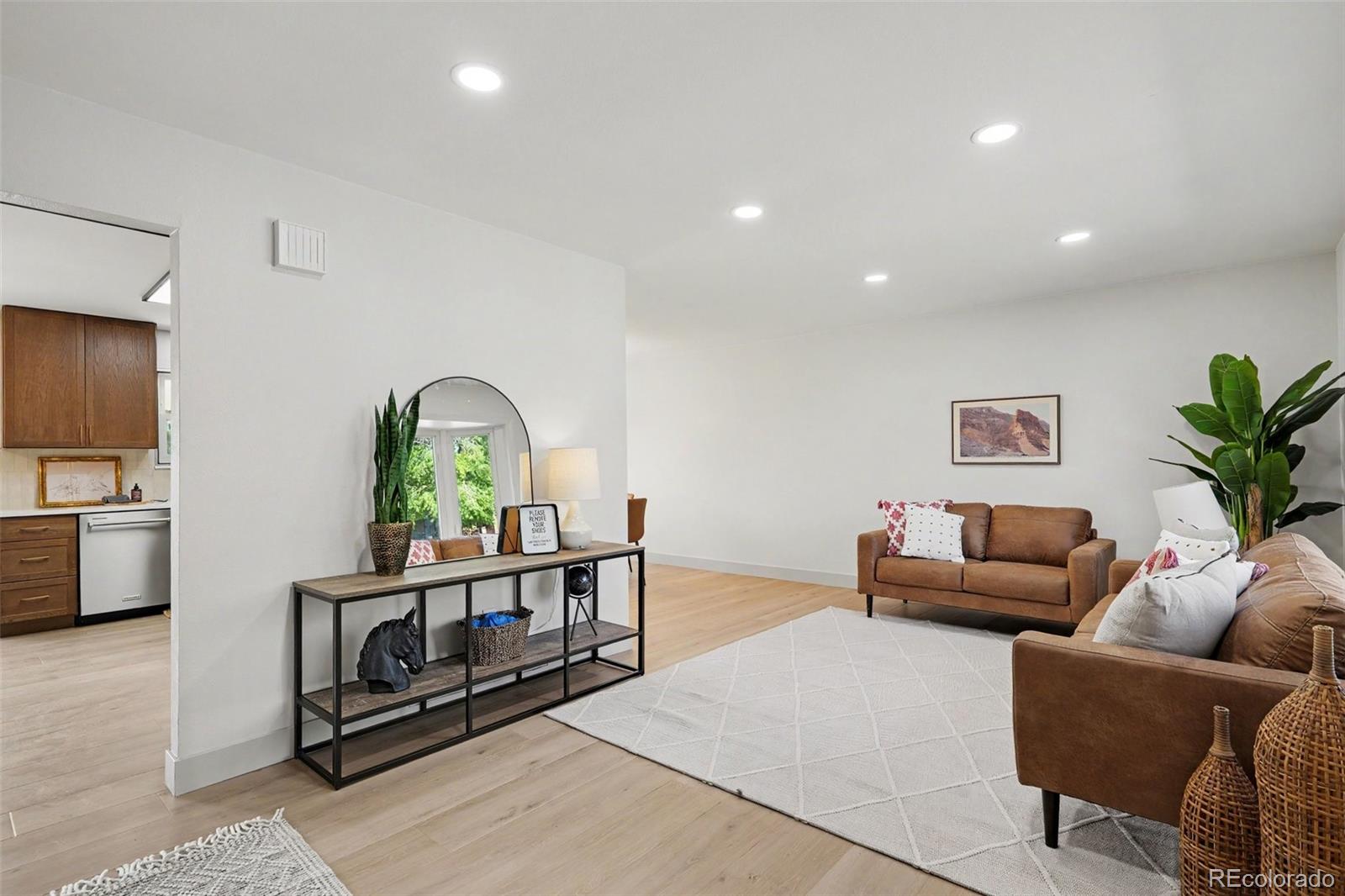 MLS Image #3 for 2065 s rifle street,aurora, Colorado