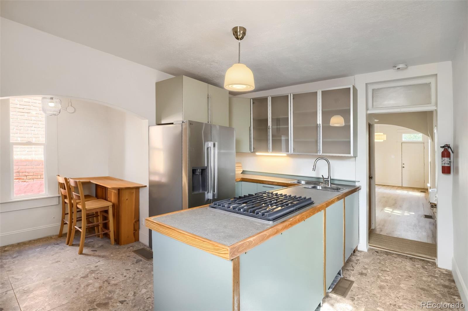 MLS Image #11 for 3621 n high street,denver, Colorado