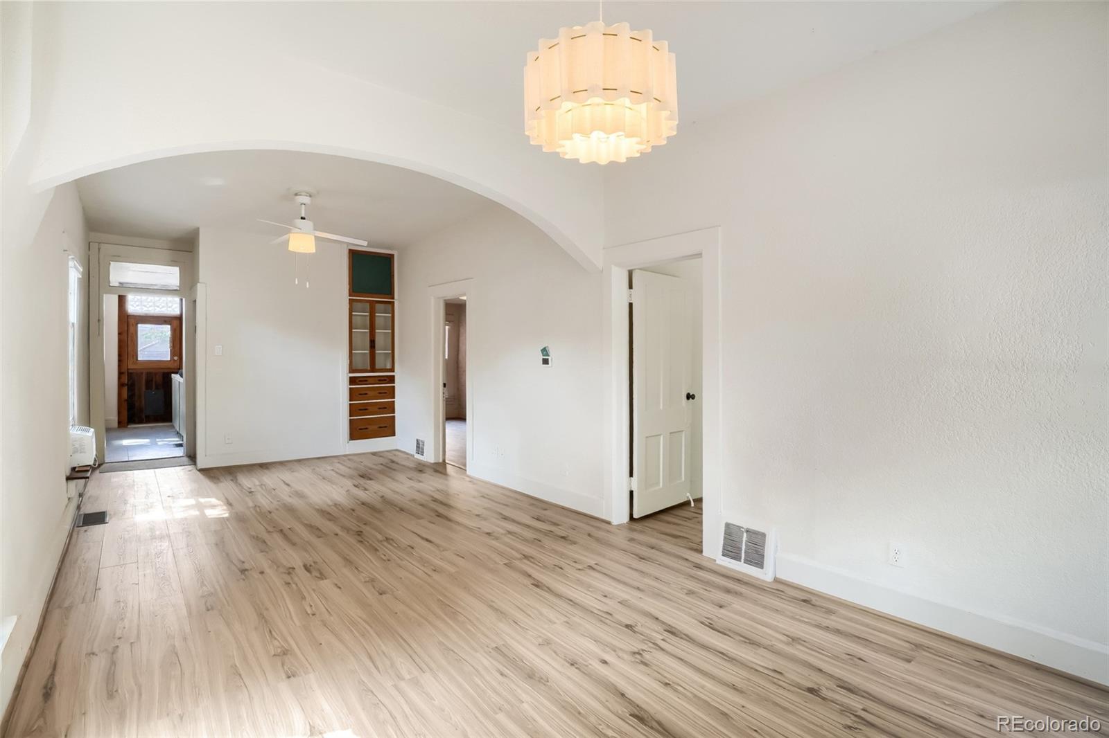 MLS Image #4 for 3621 n high street,denver, Colorado