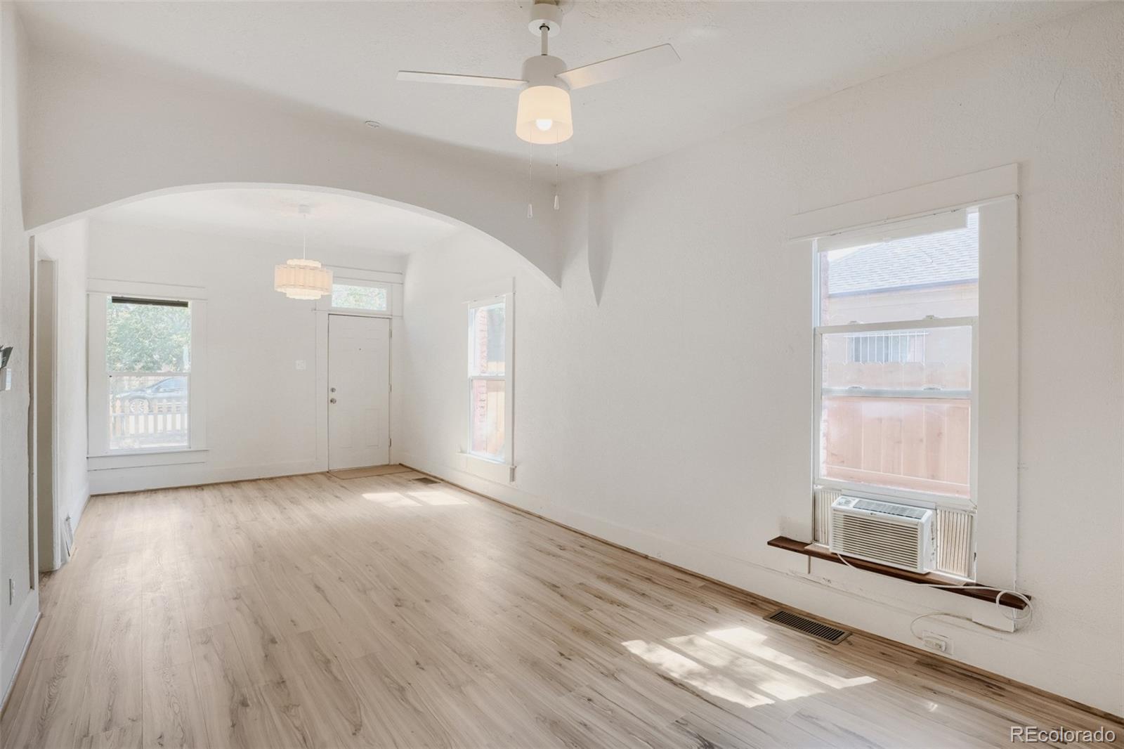 MLS Image #8 for 3621 n high street,denver, Colorado