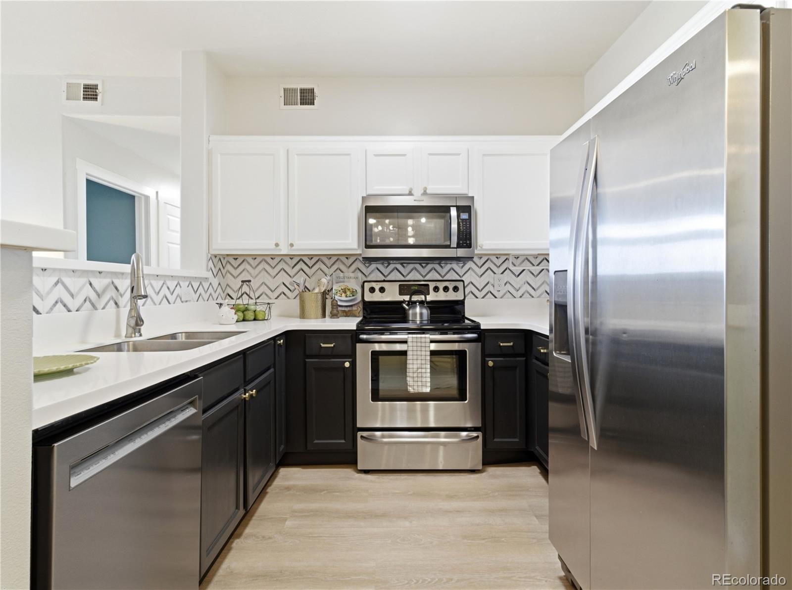 MLS Image #15 for 8500 e jefferson avenue,denver, Colorado
