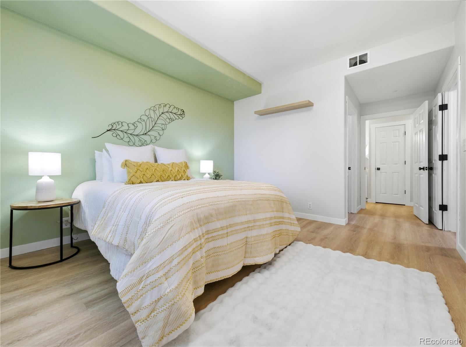 MLS Image #5 for 8500 e jefferson avenue,denver, Colorado