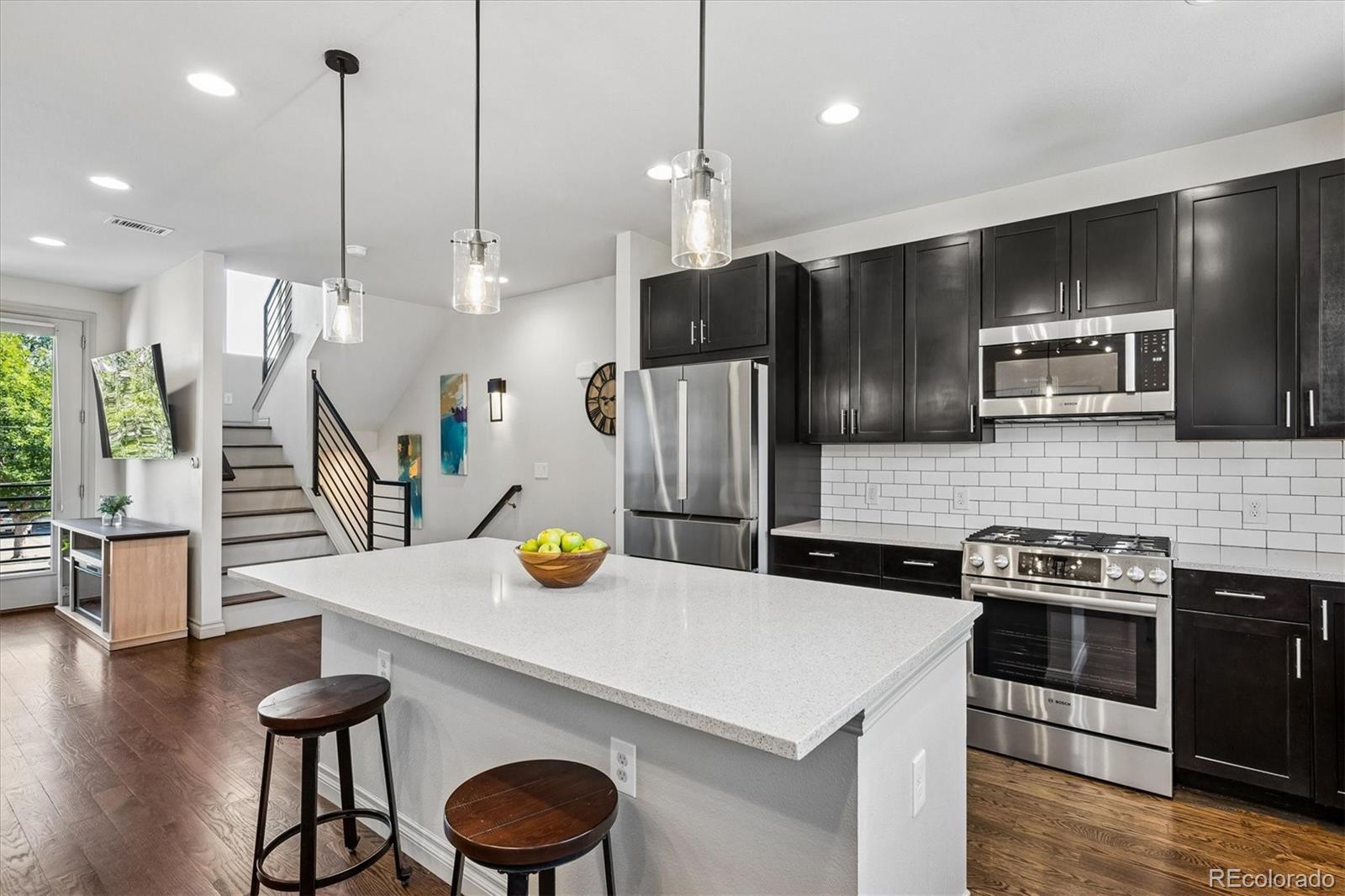 MLS Image #11 for 1818 n clarkson street,denver, Colorado