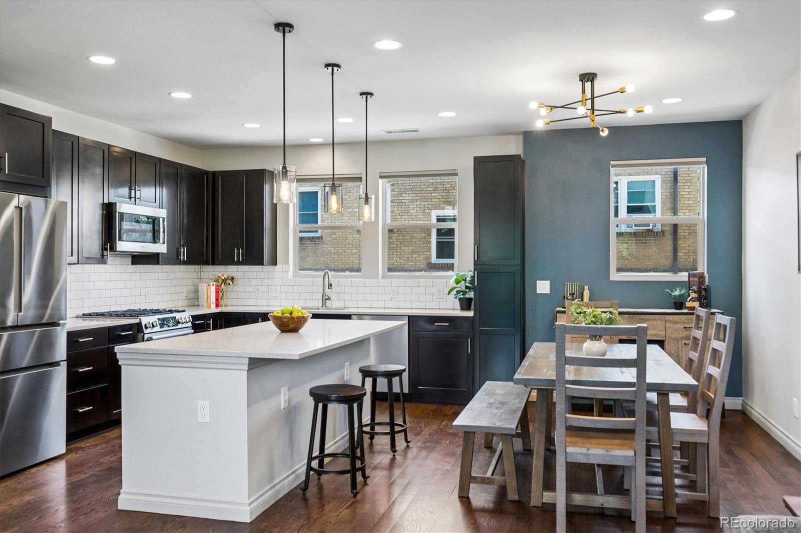 MLS Image #16 for 1818 n clarkson street,denver, Colorado