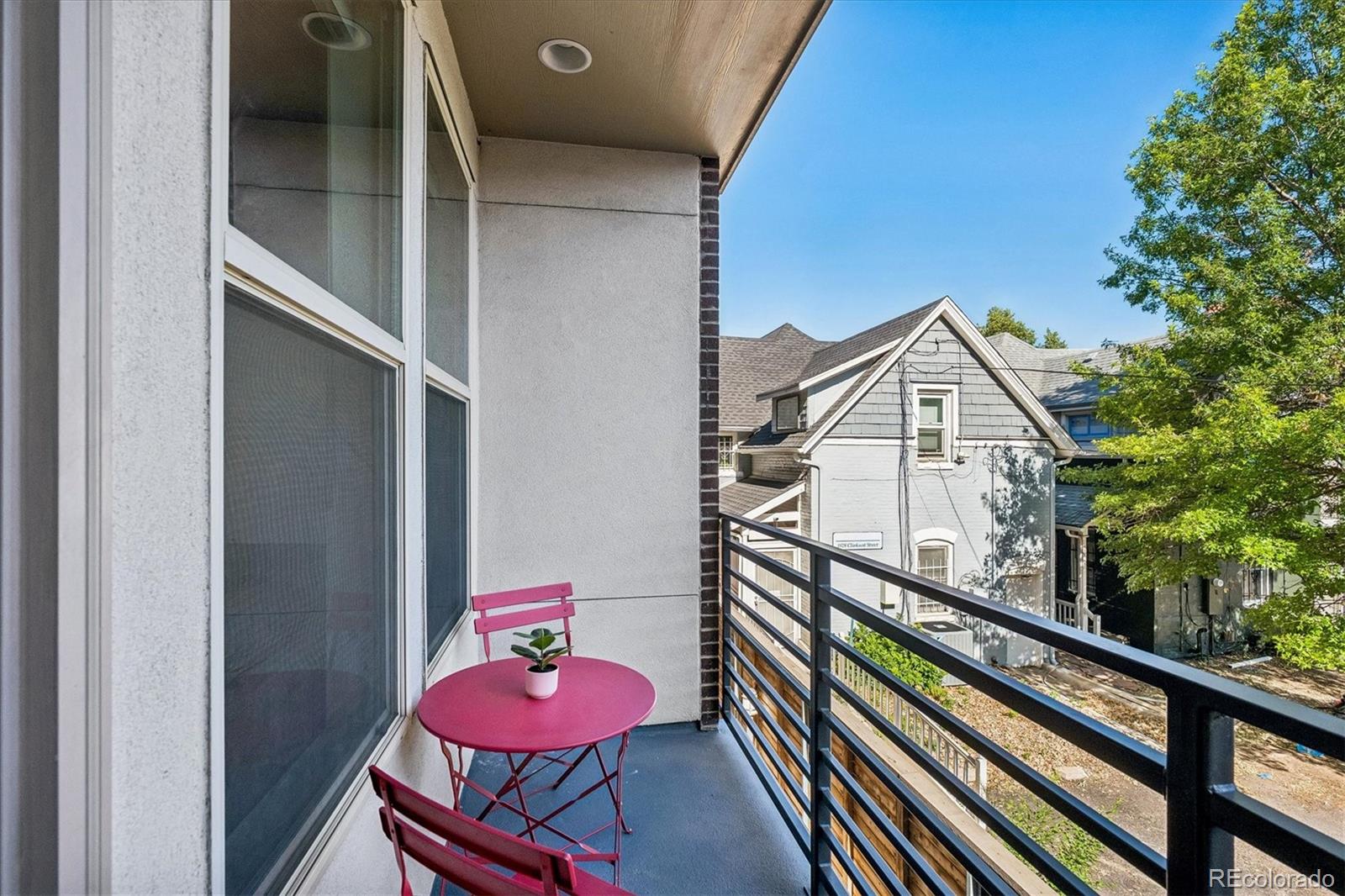 MLS Image #17 for 1818 n clarkson street,denver, Colorado