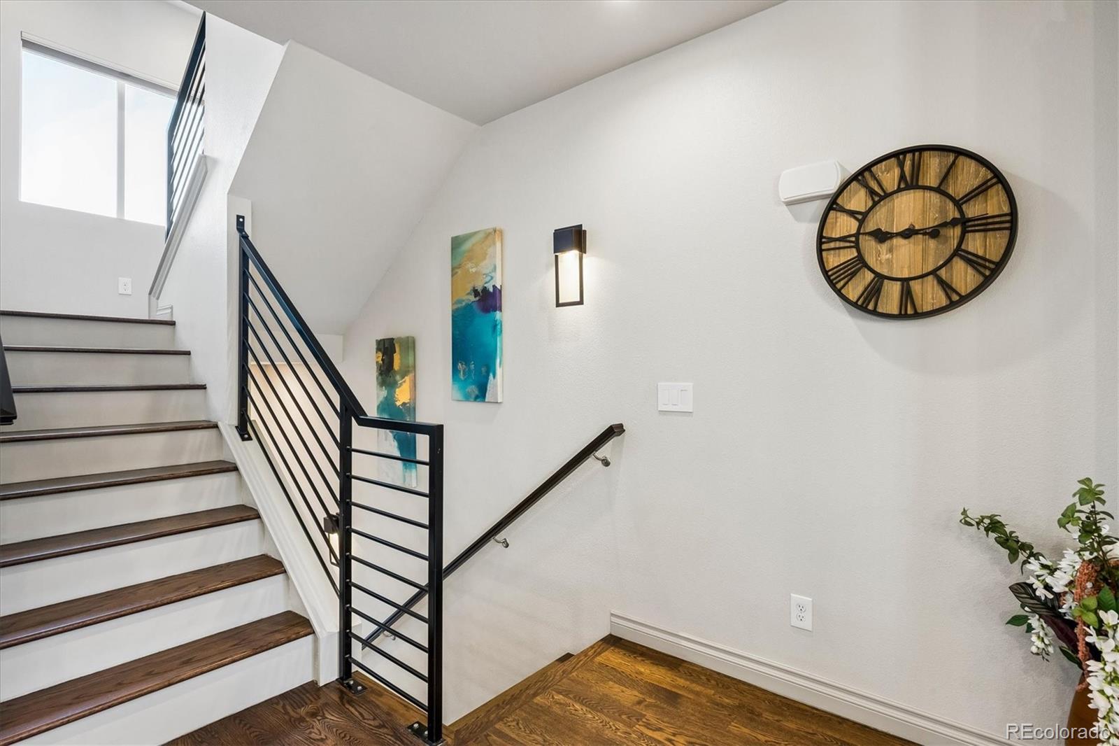 MLS Image #18 for 1818 n clarkson street,denver, Colorado