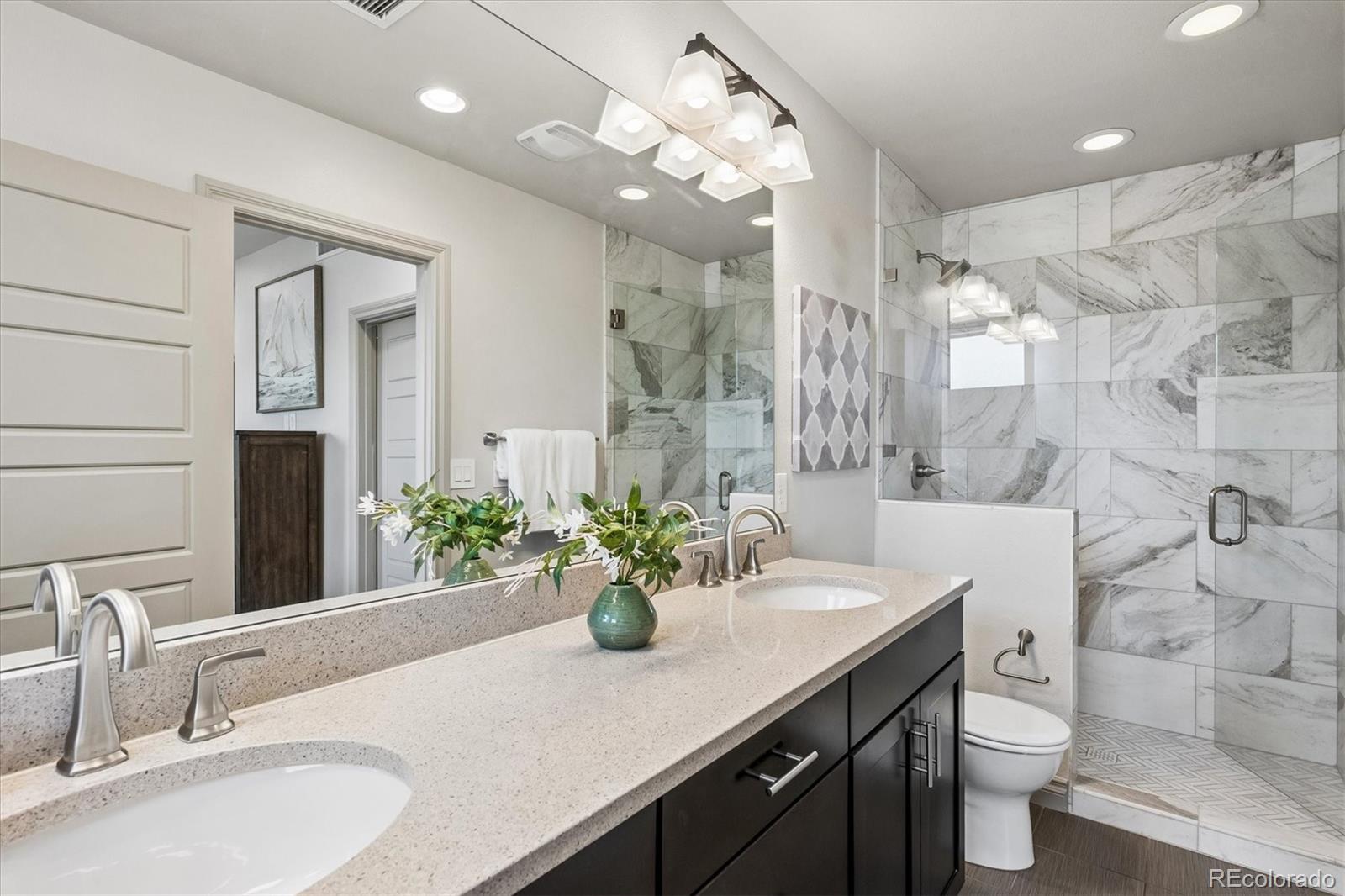 MLS Image #22 for 1818 n clarkson street,denver, Colorado