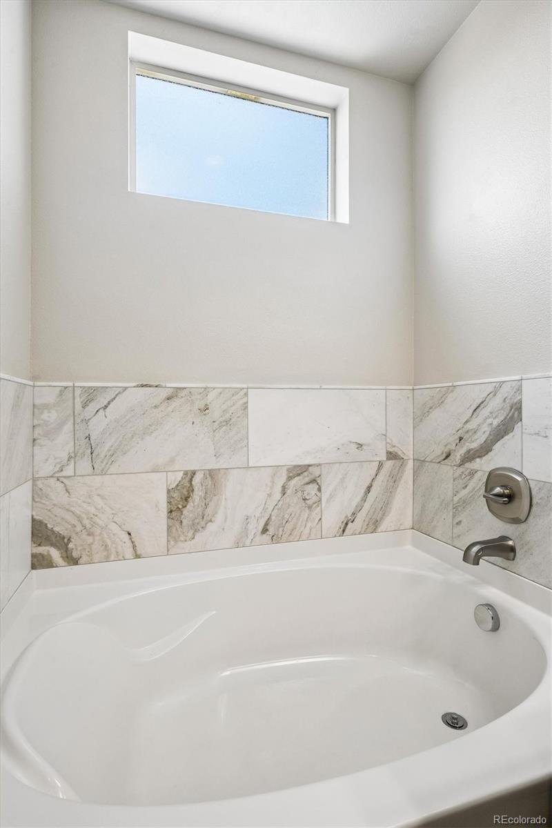 MLS Image #23 for 1818 n clarkson street,denver, Colorado