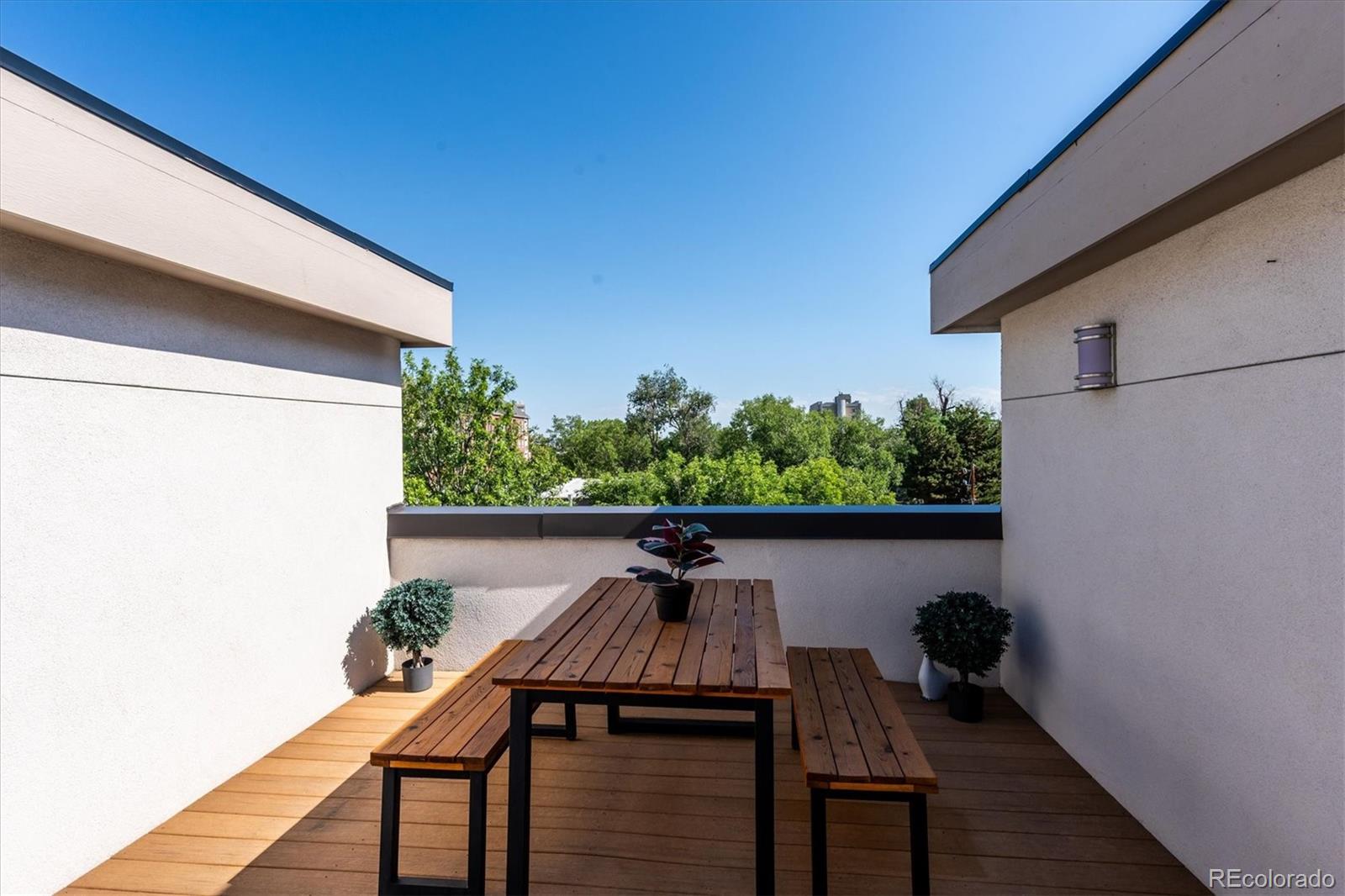 MLS Image #35 for 1818 n clarkson street,denver, Colorado